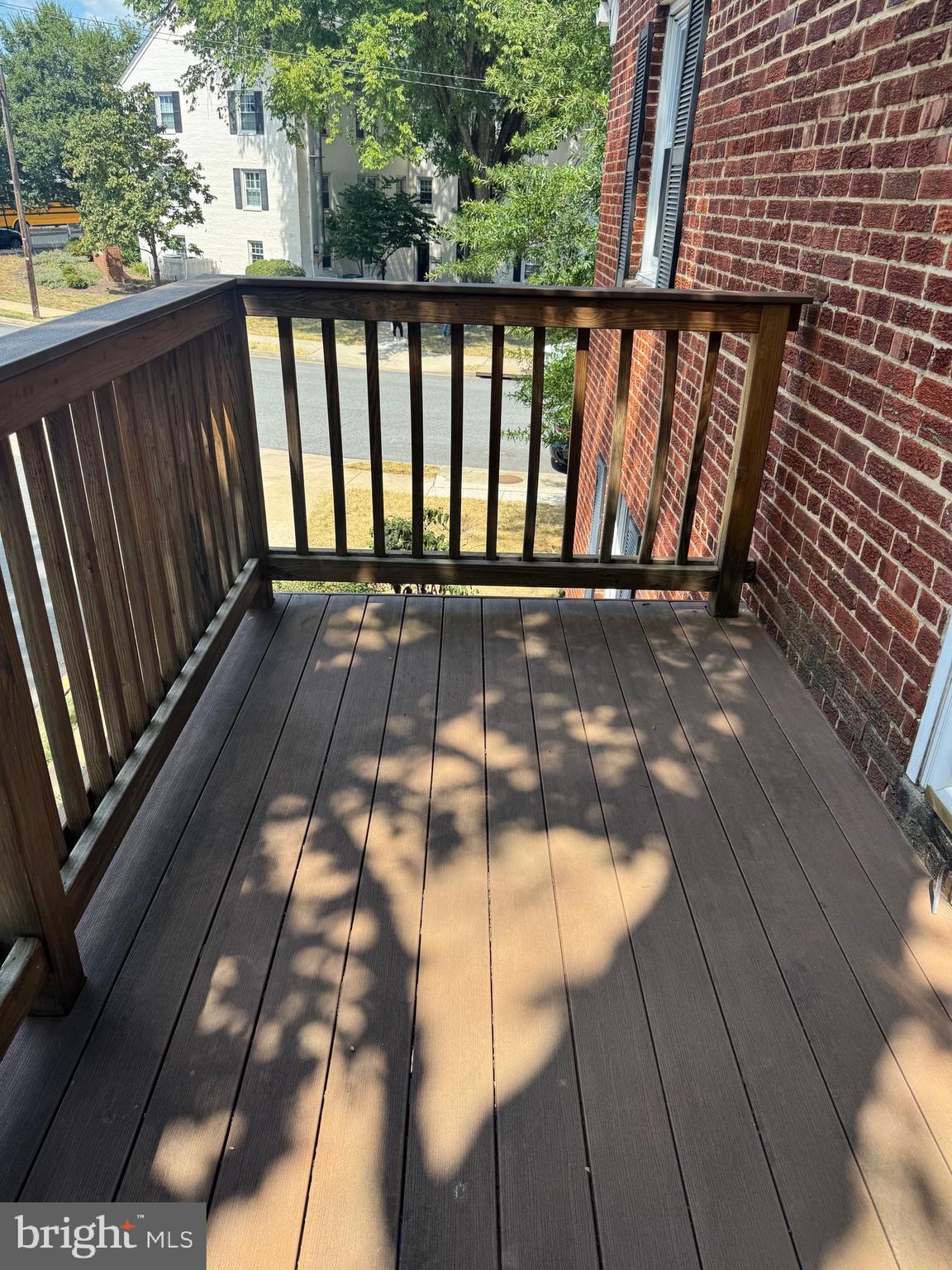 COMMONS OF ARLINGTON - Residential Lease