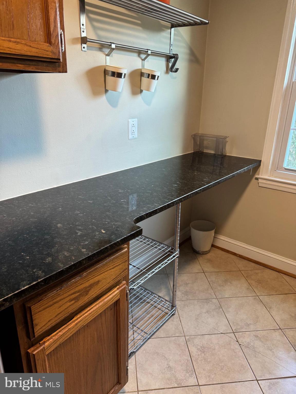 COMMONS OF ARLINGTON - Residential Lease