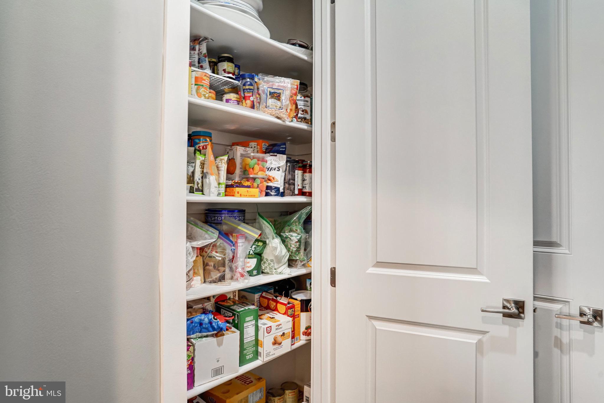 ROBINSON MANOR - Residential