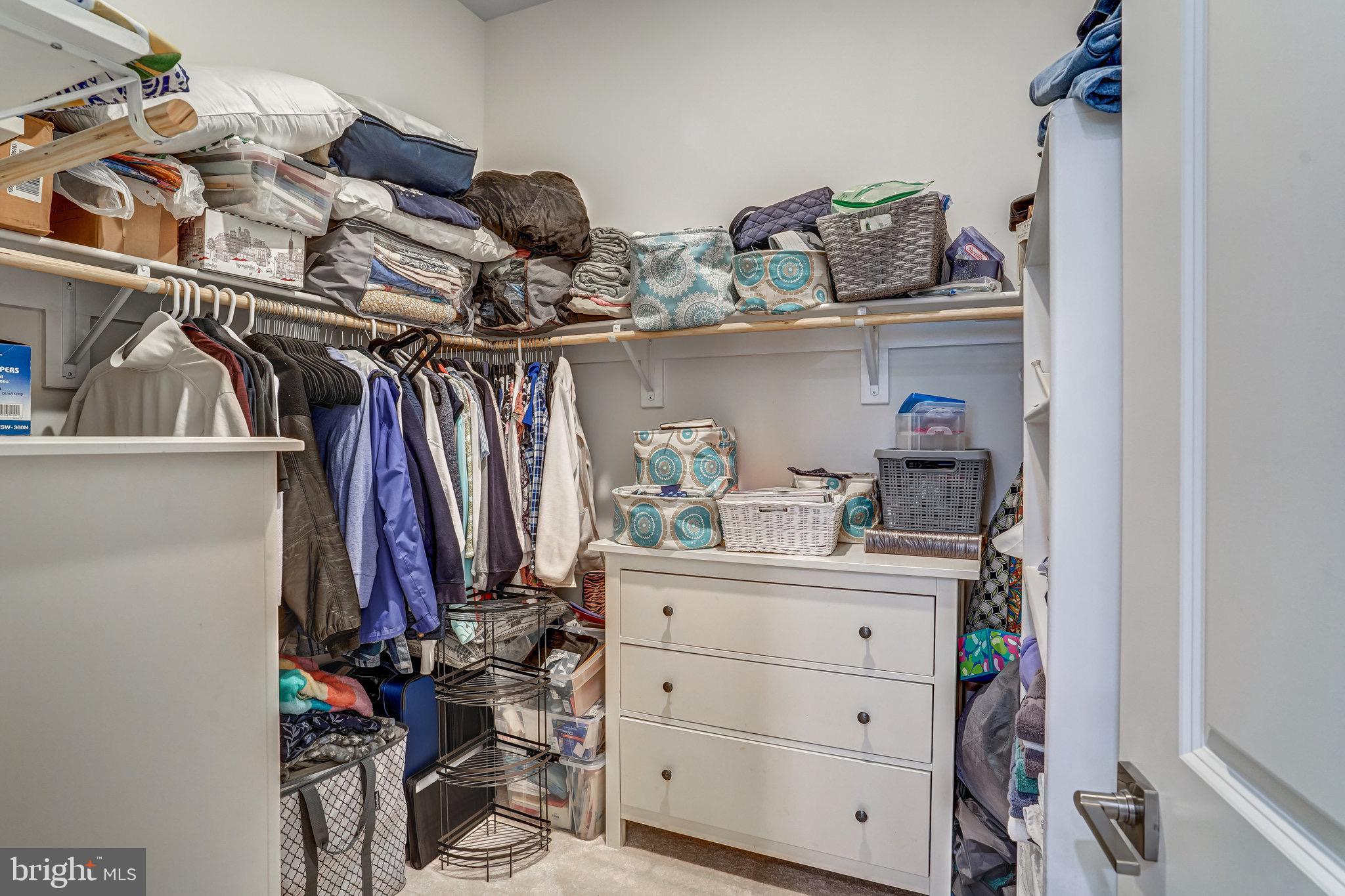 ROBINSON MANOR - Residential