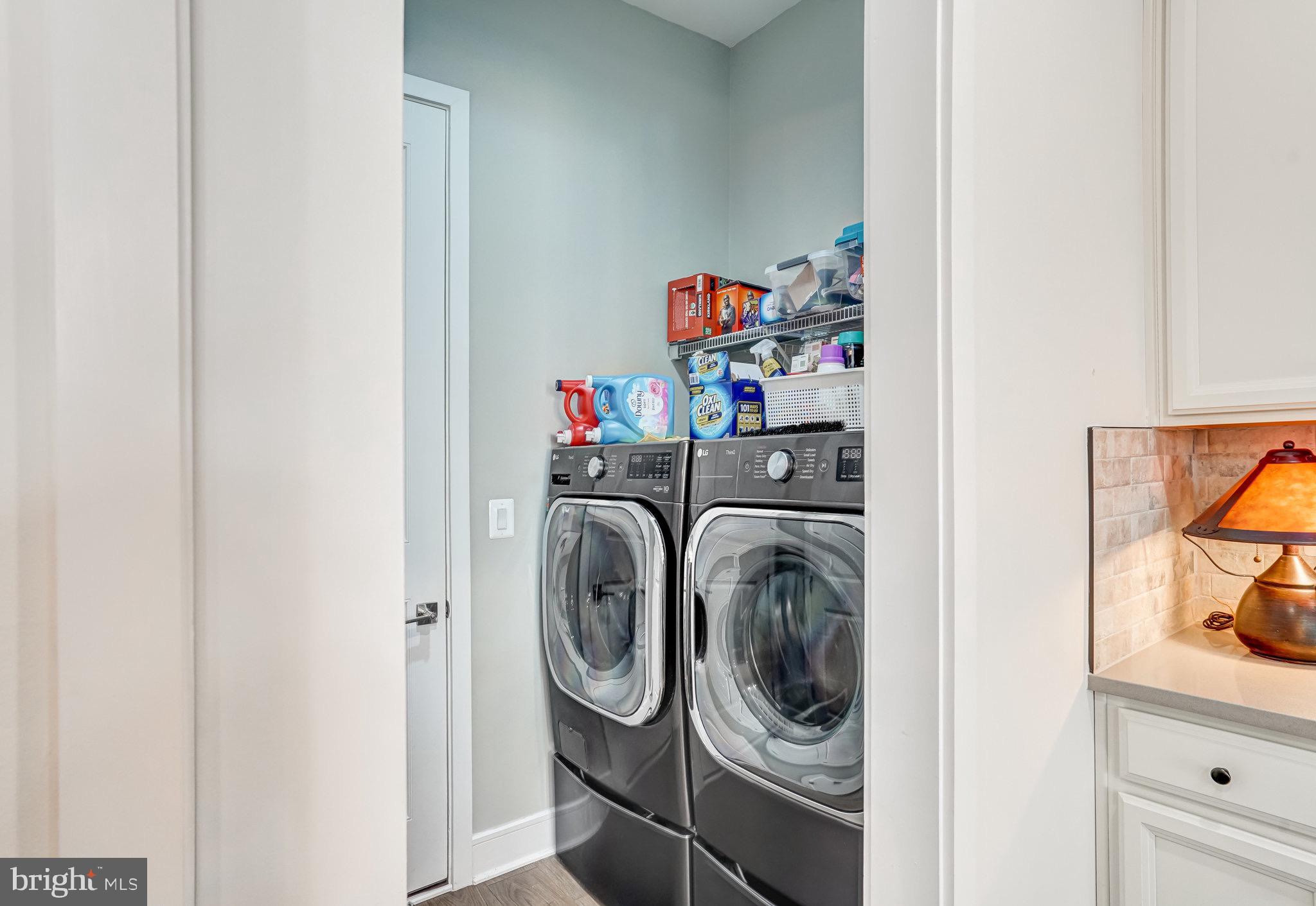 ROBINSON MANOR - Residential