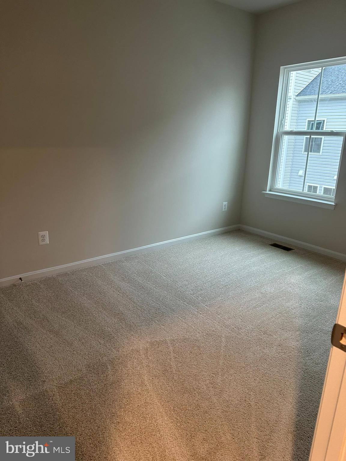 TOWNS AT MARKET COMMONS - Residential Lease