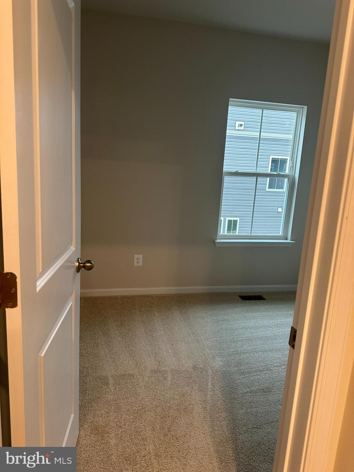 TOWNS AT MARKET COMMONS - Residential Lease