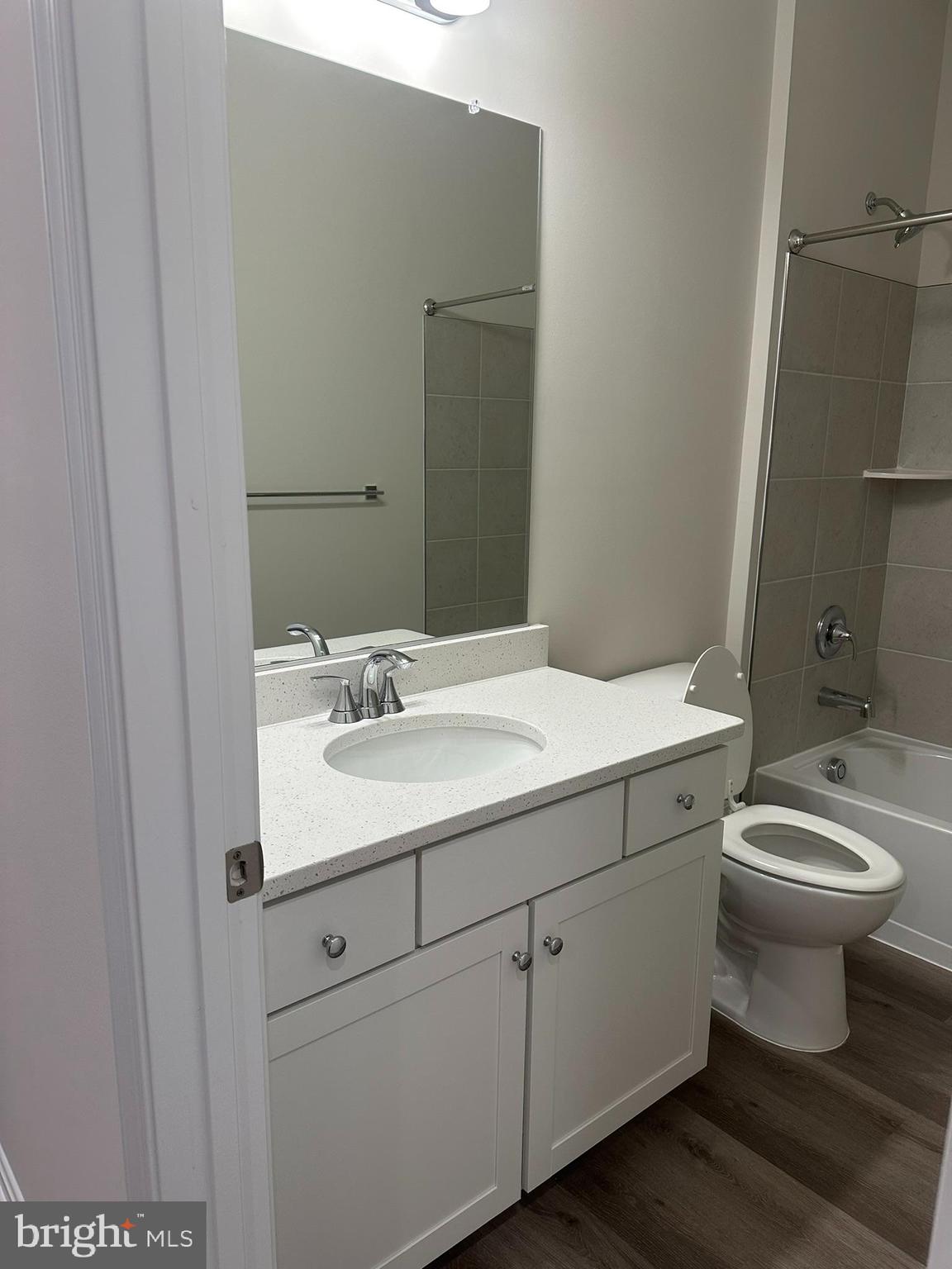 TOWNS AT MARKET COMMONS - Residential Lease