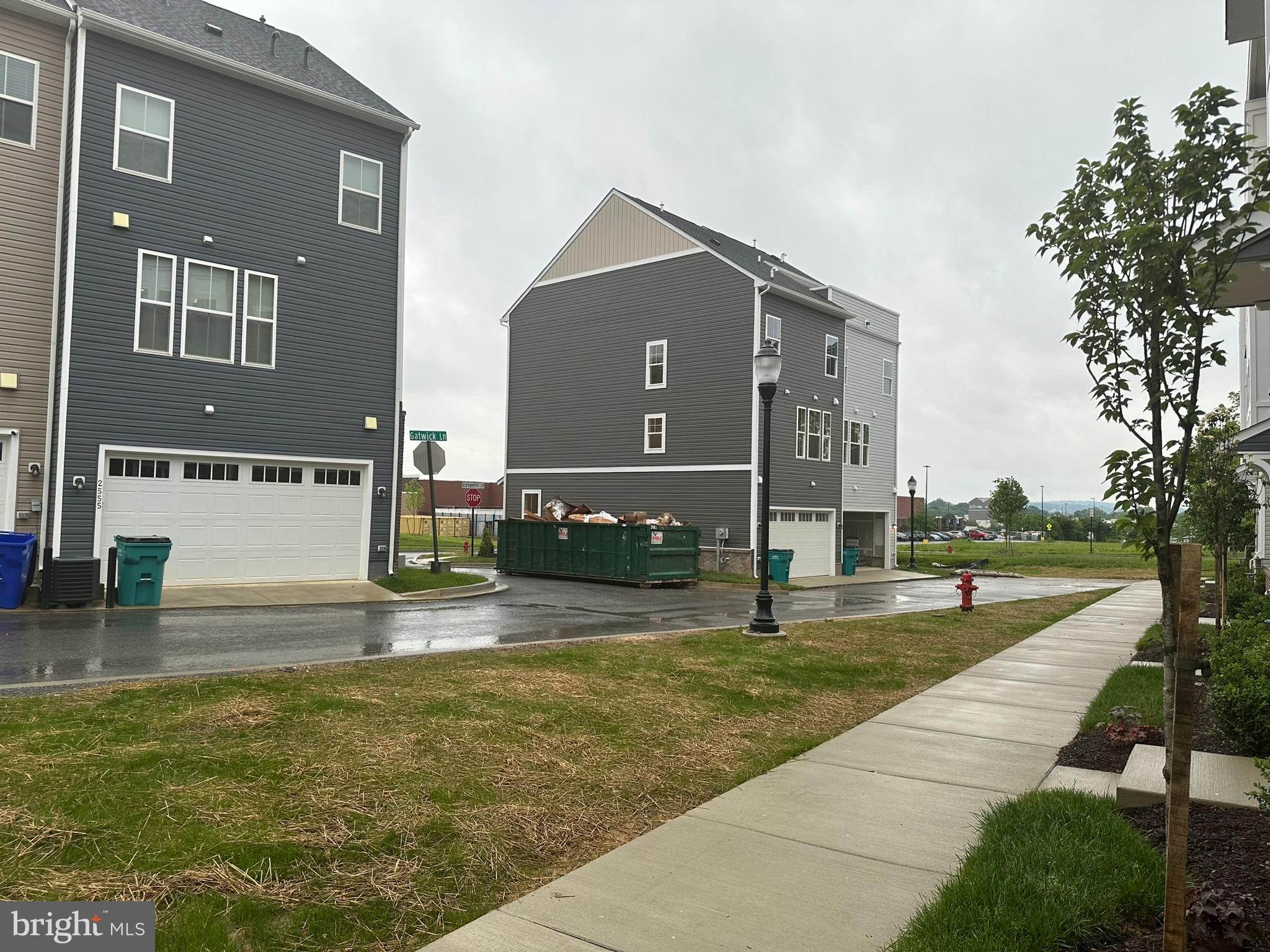 TOWNS AT MARKET COMMONS - Residential Lease