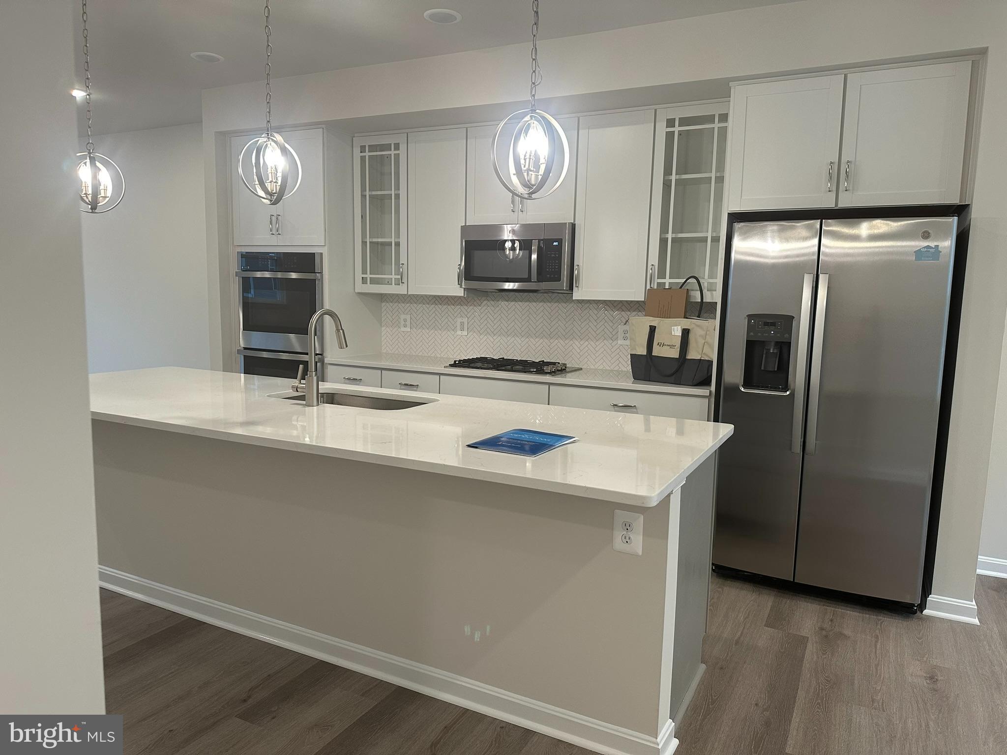 TOWNS AT MARKET COMMONS - Residential Lease