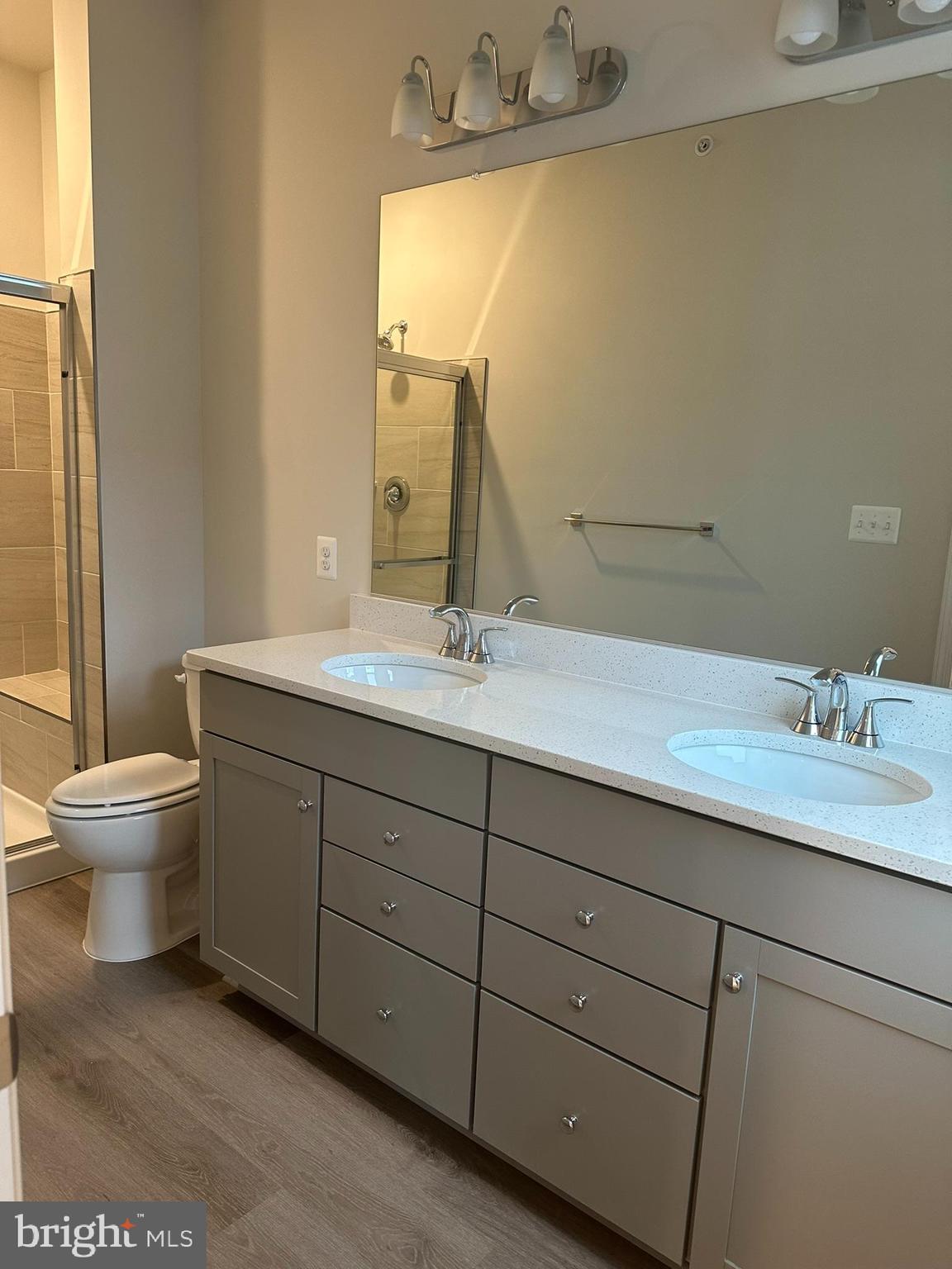 TOWNS AT MARKET COMMONS - Residential Lease