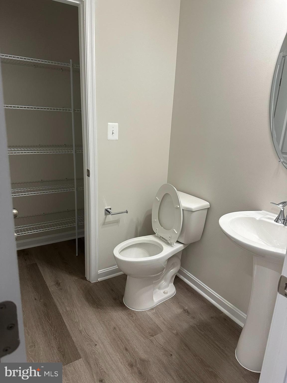 TOWNS AT MARKET COMMONS - Residential Lease