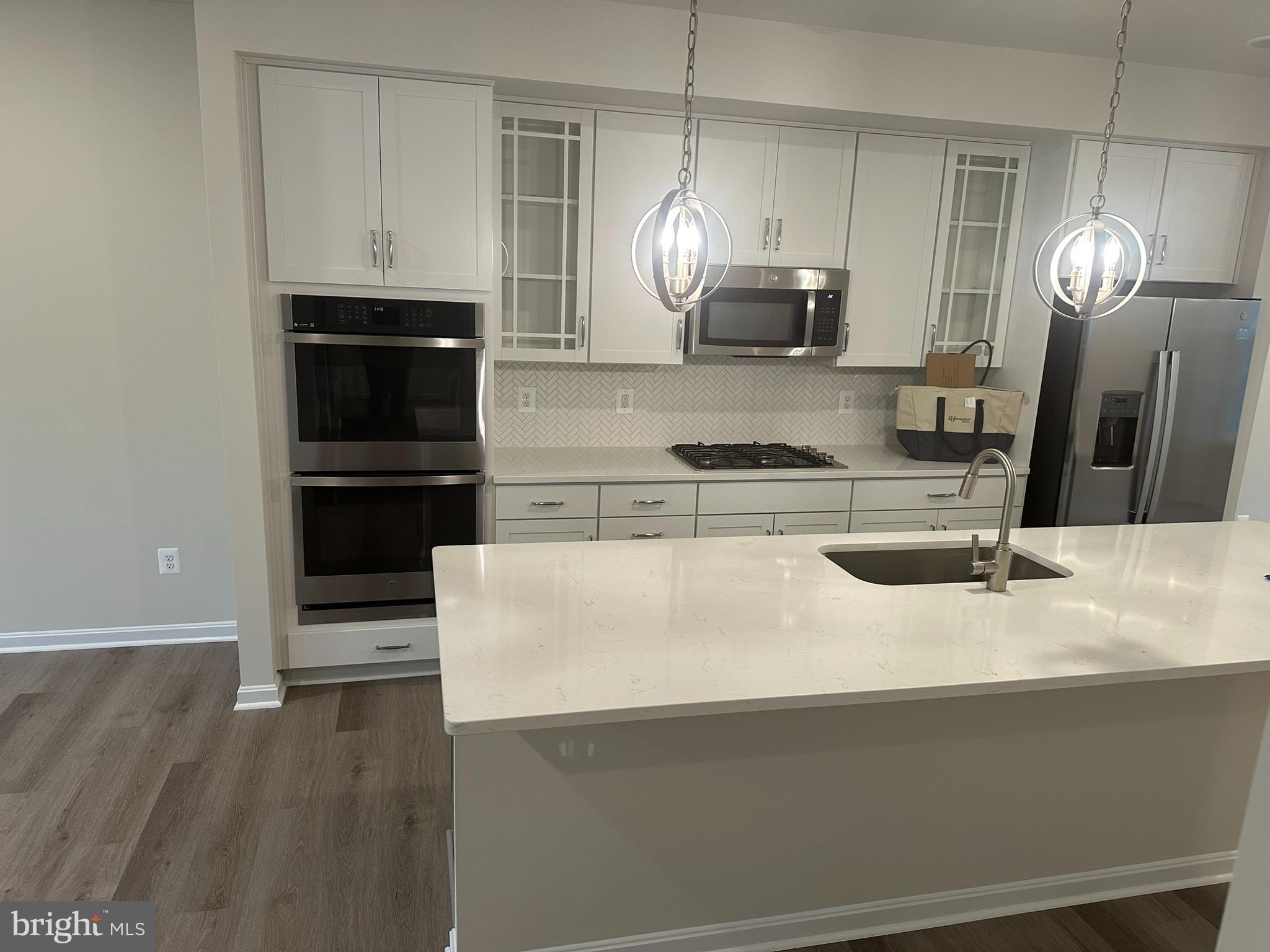 TOWNS AT MARKET COMMONS - Residential Lease