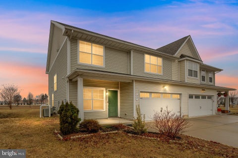 Townhouse For Rent - 42 Mer Way<br/> DOVER, DE 19901