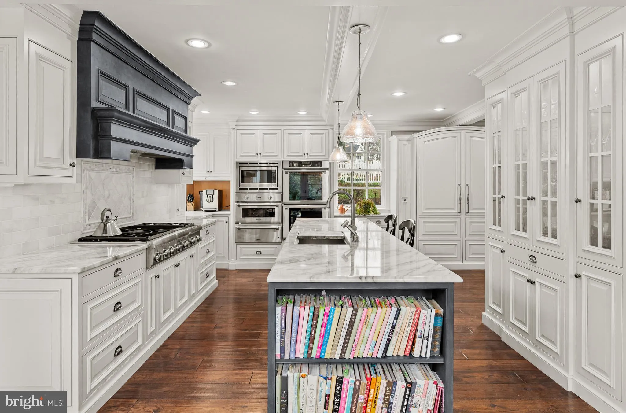 Wayne, Pennsylvania 19087, United States, 5 Bedrooms Bedrooms, ,5 BathroomsBathrooms,Residential,Pending,105985