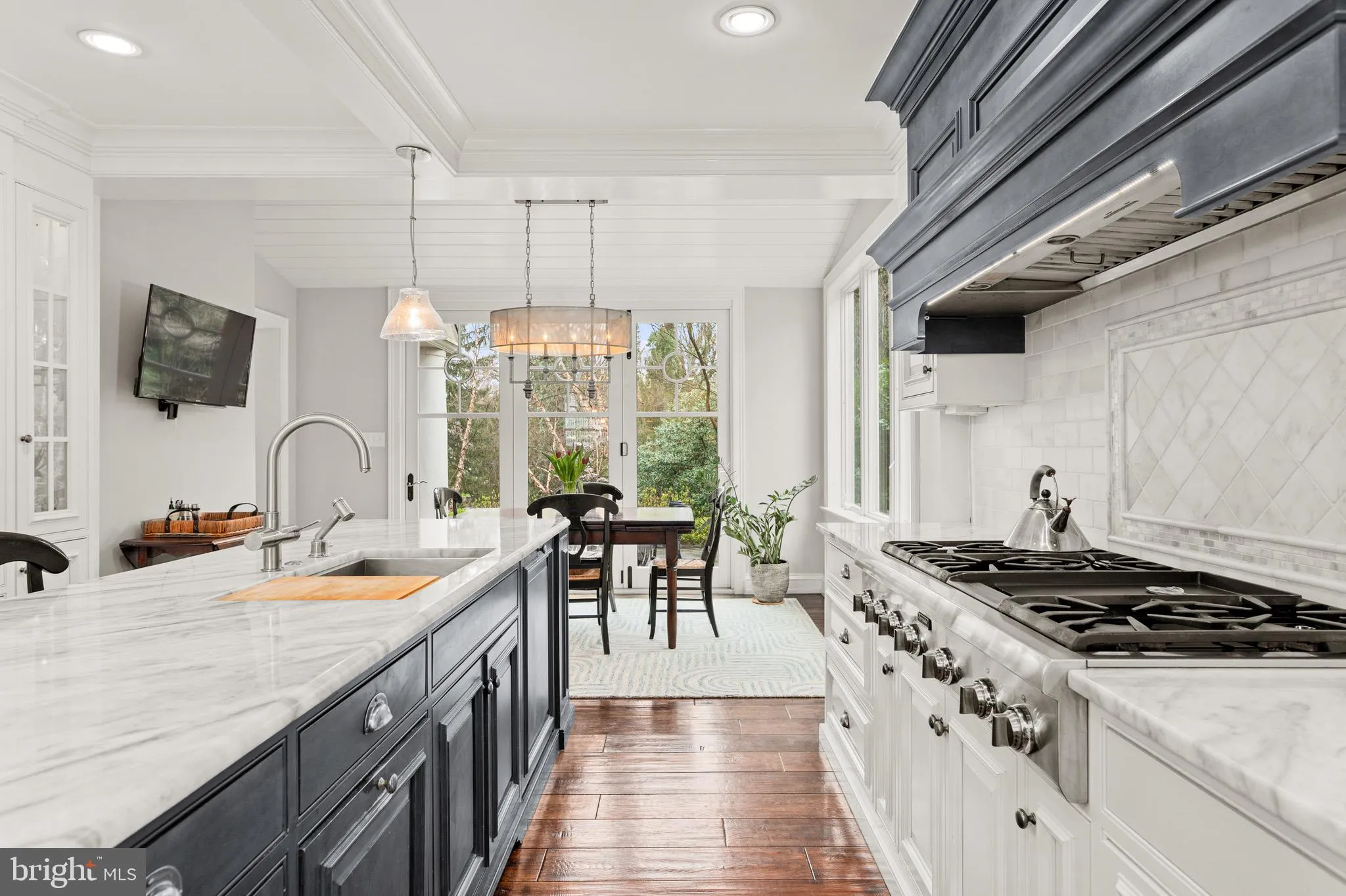 Wayne, Pennsylvania 19087, United States, 5 Bedrooms Bedrooms, ,5 BathroomsBathrooms,Residential,Pending,105985