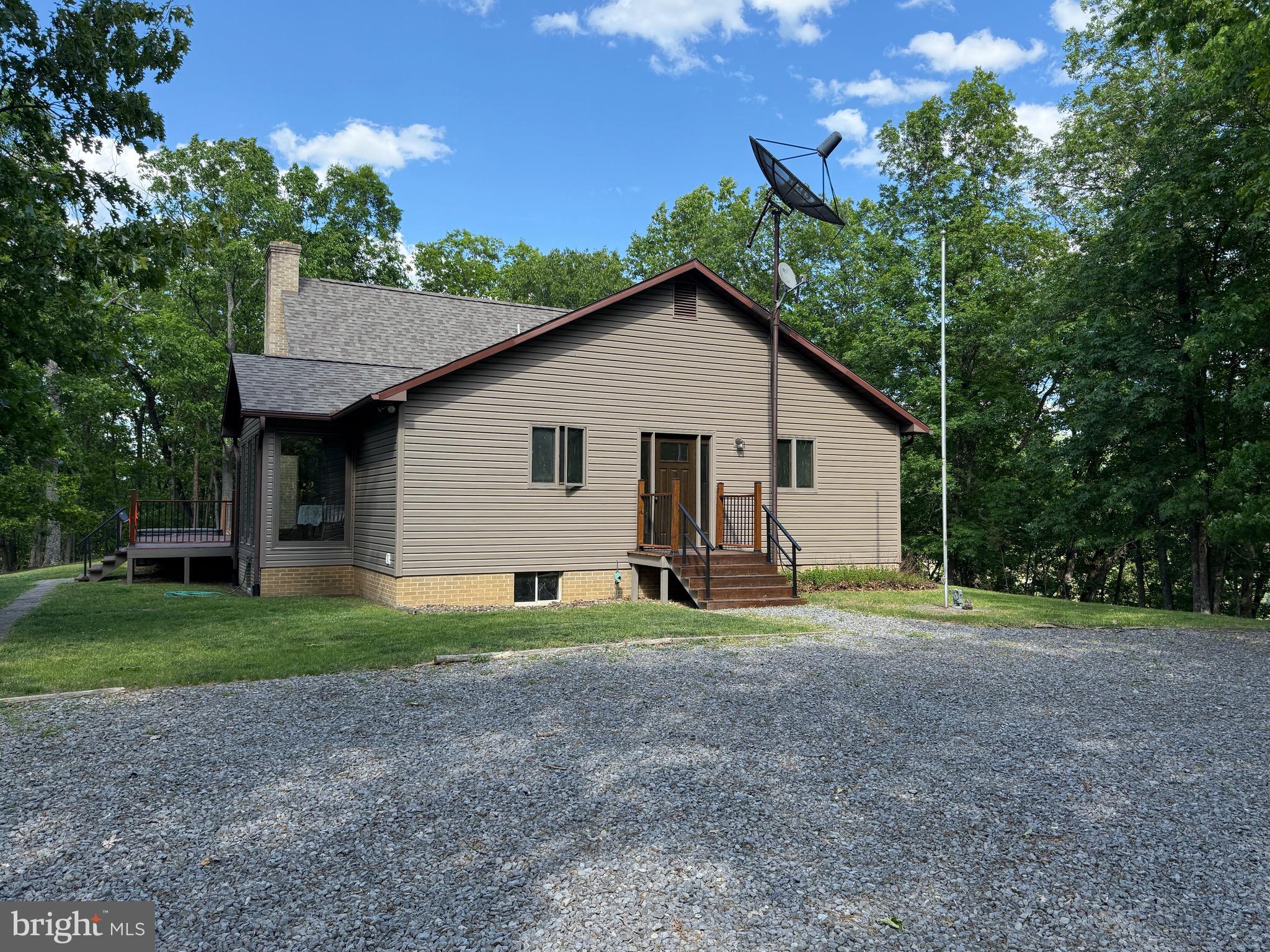 500 MARYVALE LANE
