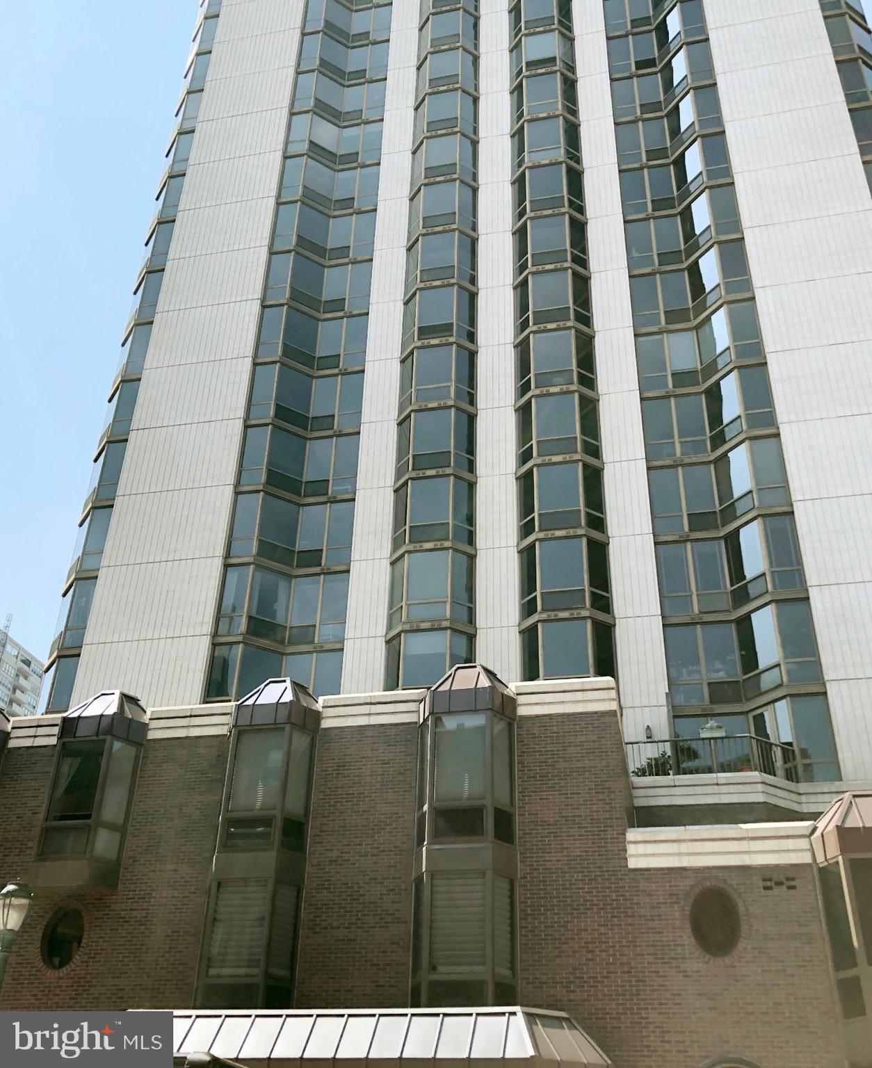 RITTENHOUSE SQUARE - Residential Lease