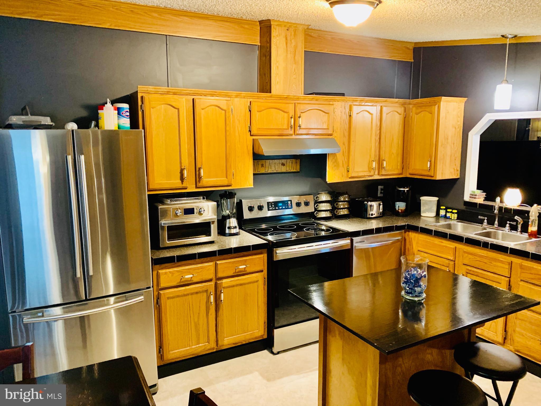 FRIEDEN MANOR - Residential