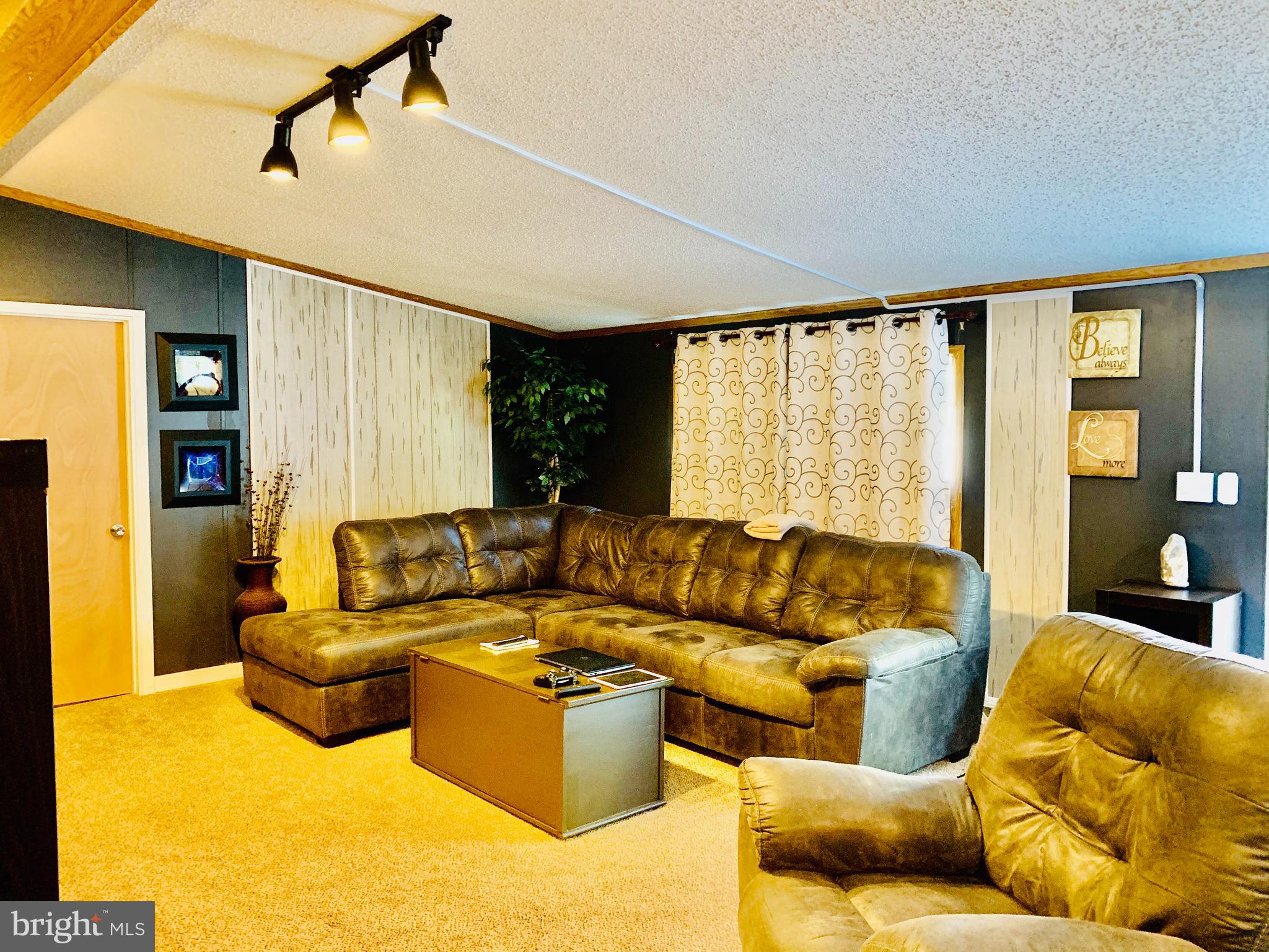 FRIEDEN MANOR - Residential