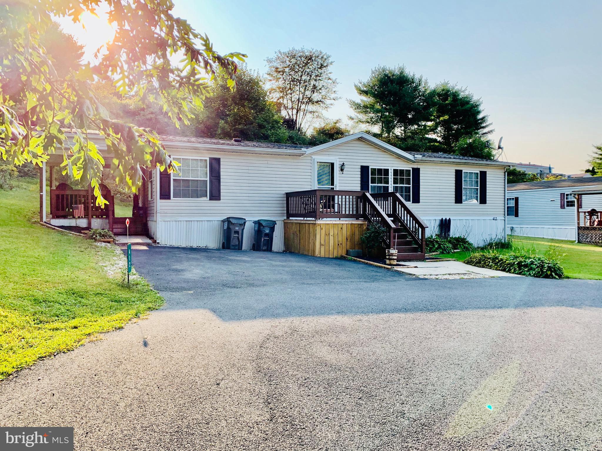 FRIEDEN MANOR - Residential