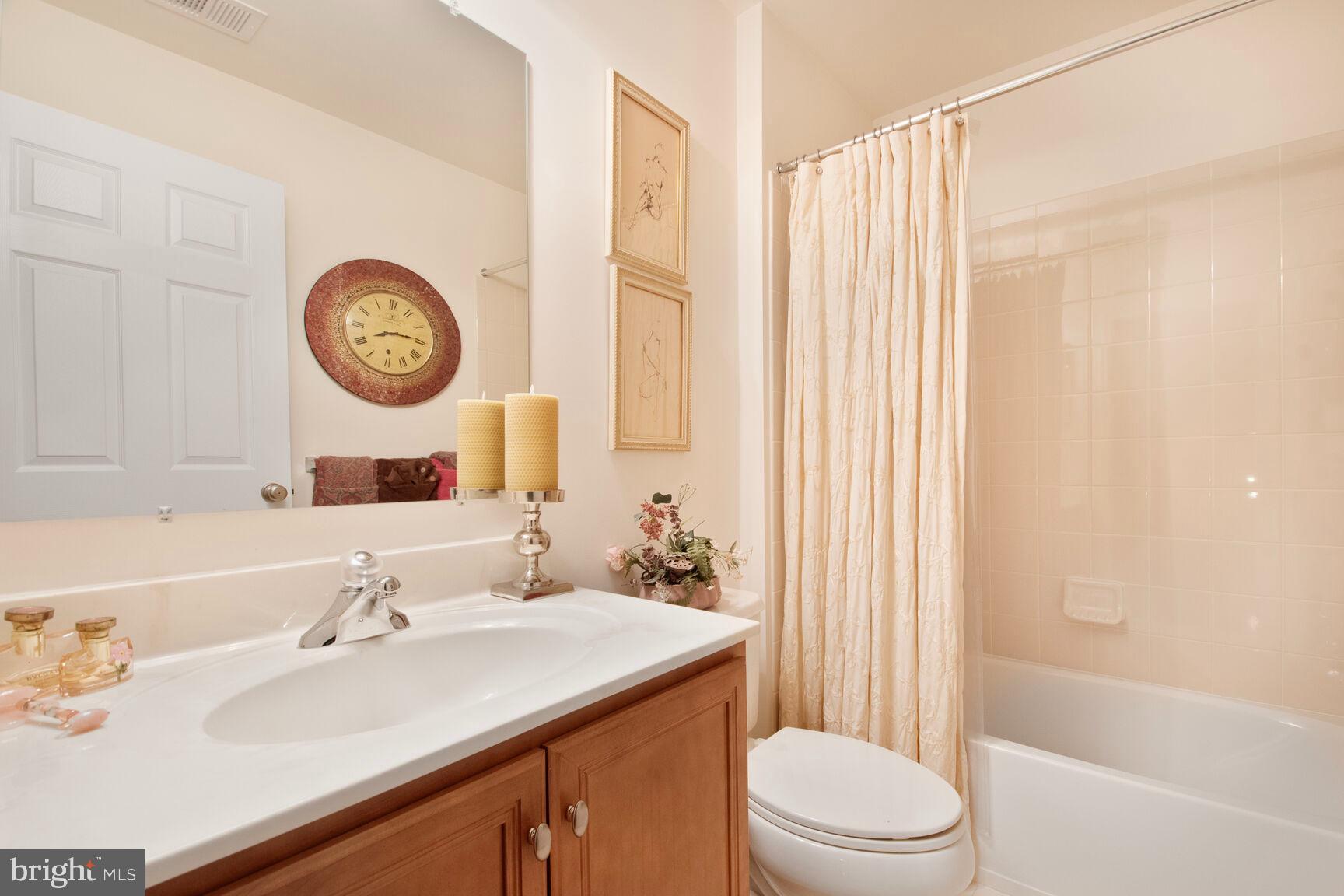 SOUTH RIDING - Residential