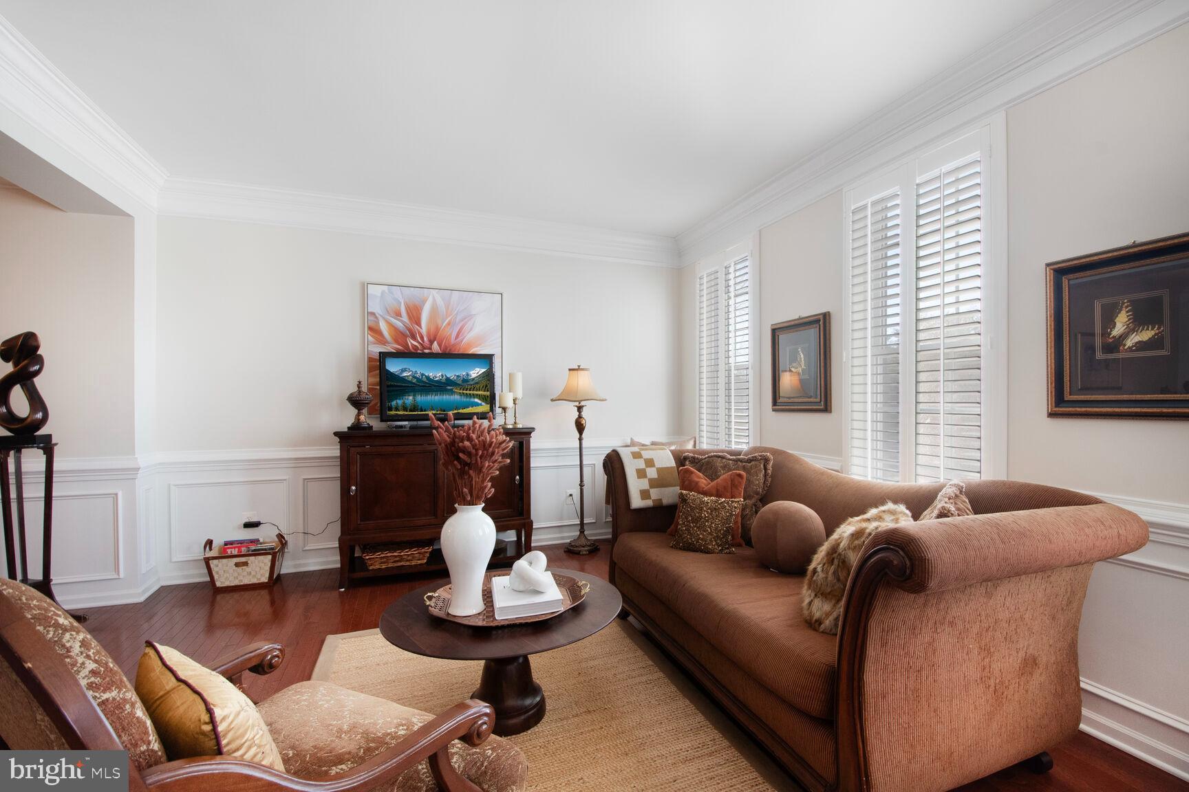 SOUTH RIDING - Residential