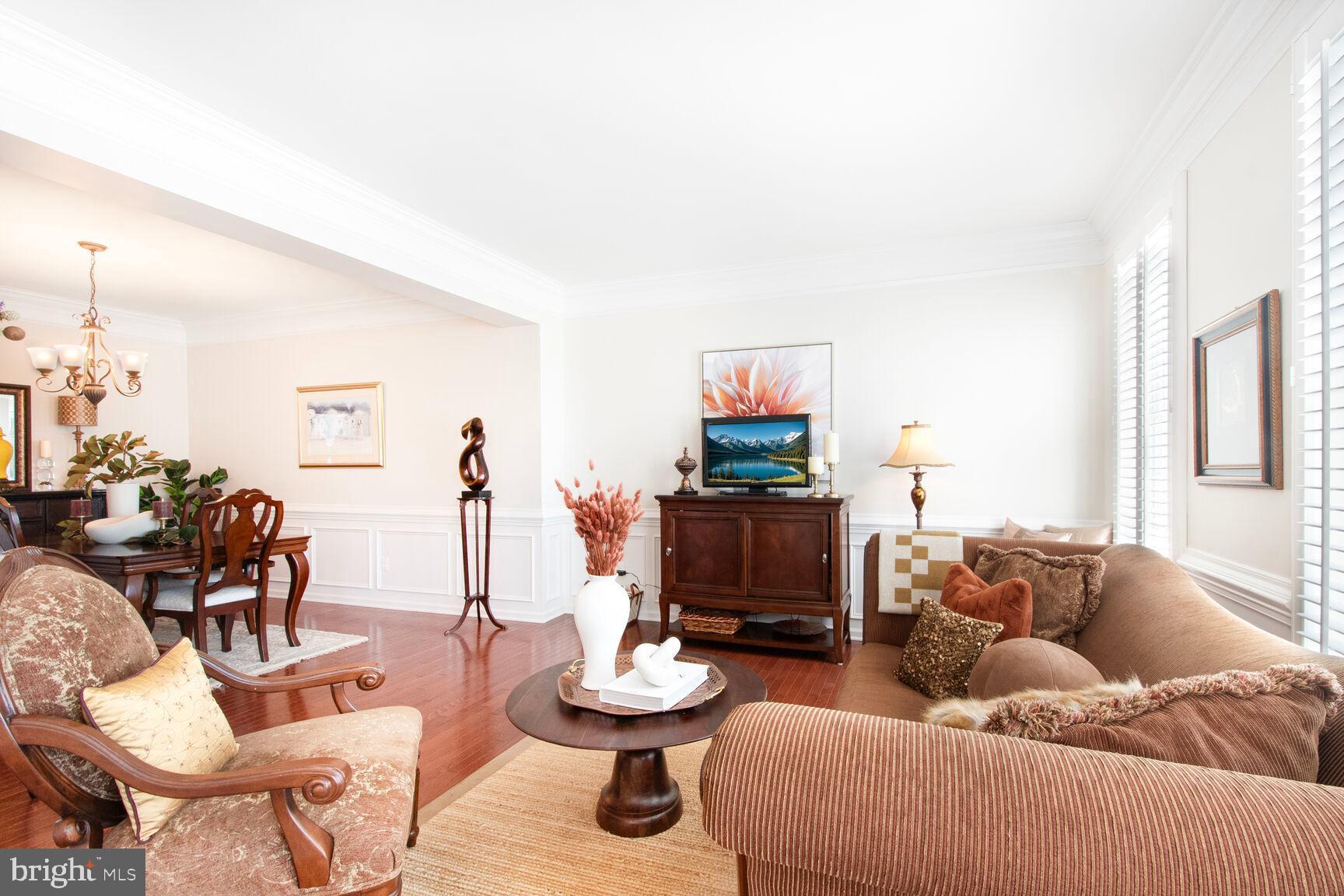 SOUTH RIDING - Residential