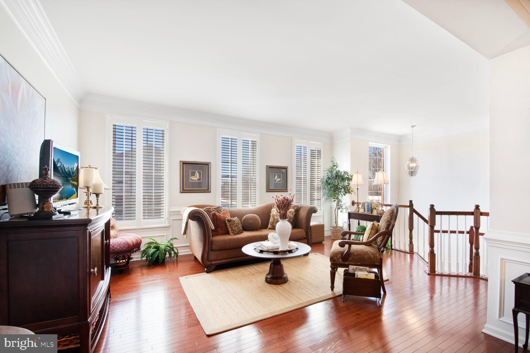 SOUTH RIDING - Residential