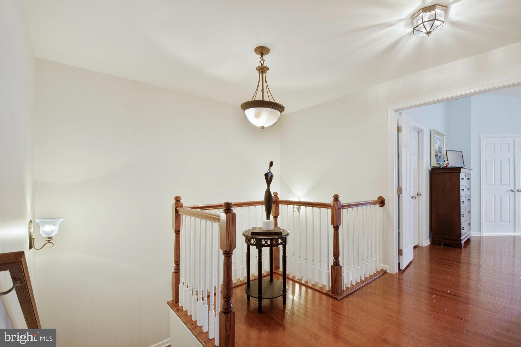 SOUTH RIDING - Residential