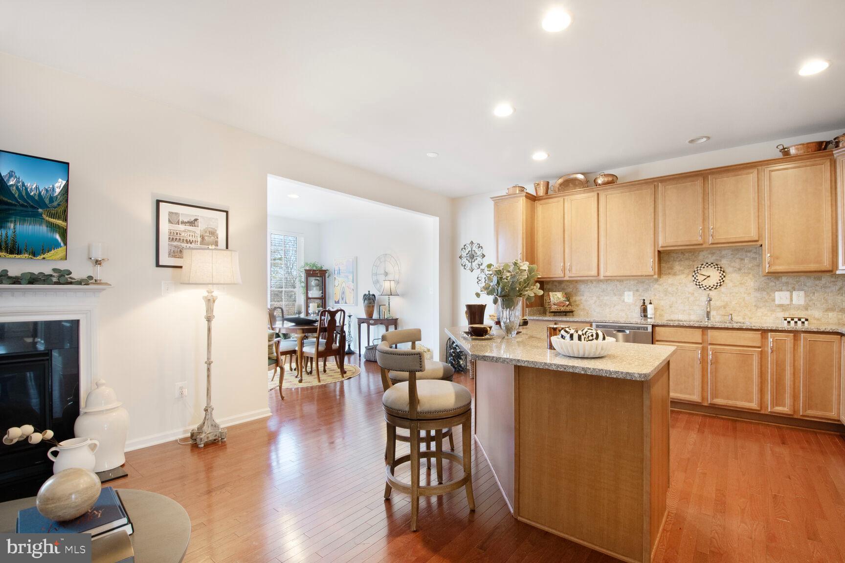 SOUTH RIDING - Residential