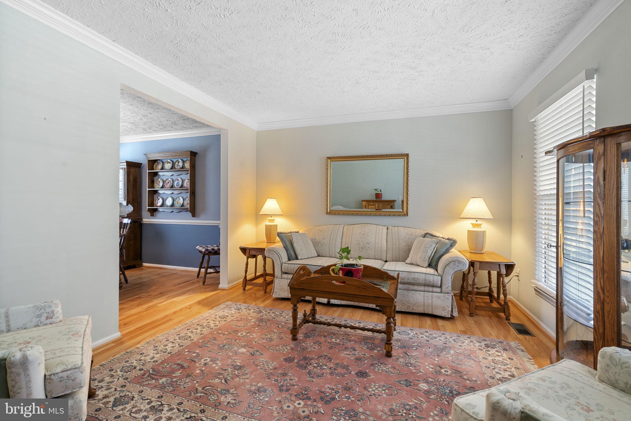 COLONY WOODS - Residential