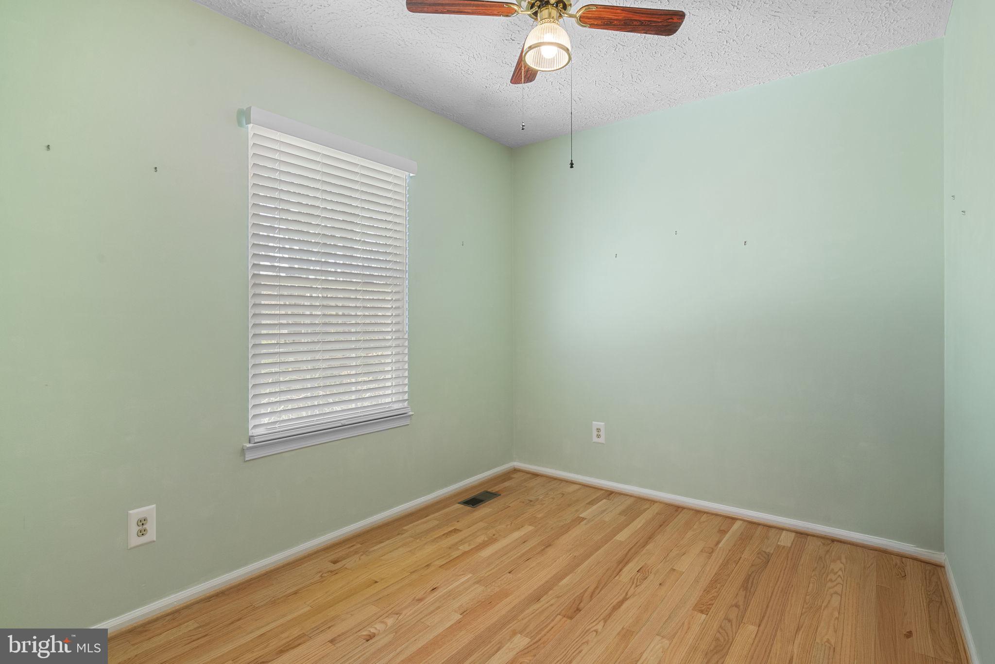 COLONY WOODS - Residential