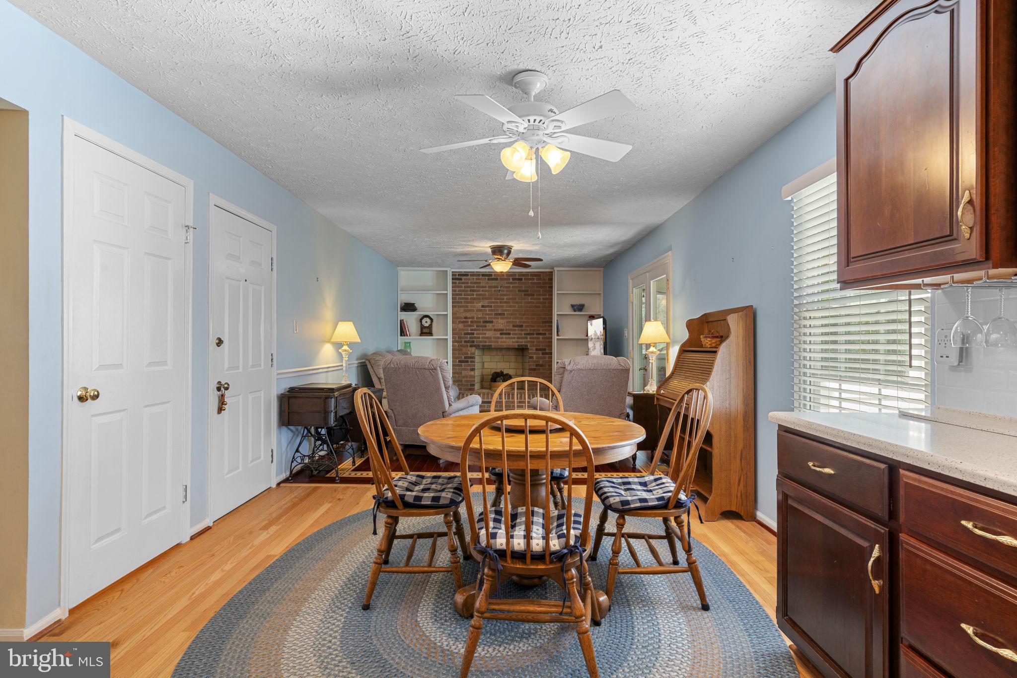 COLONY WOODS - Residential