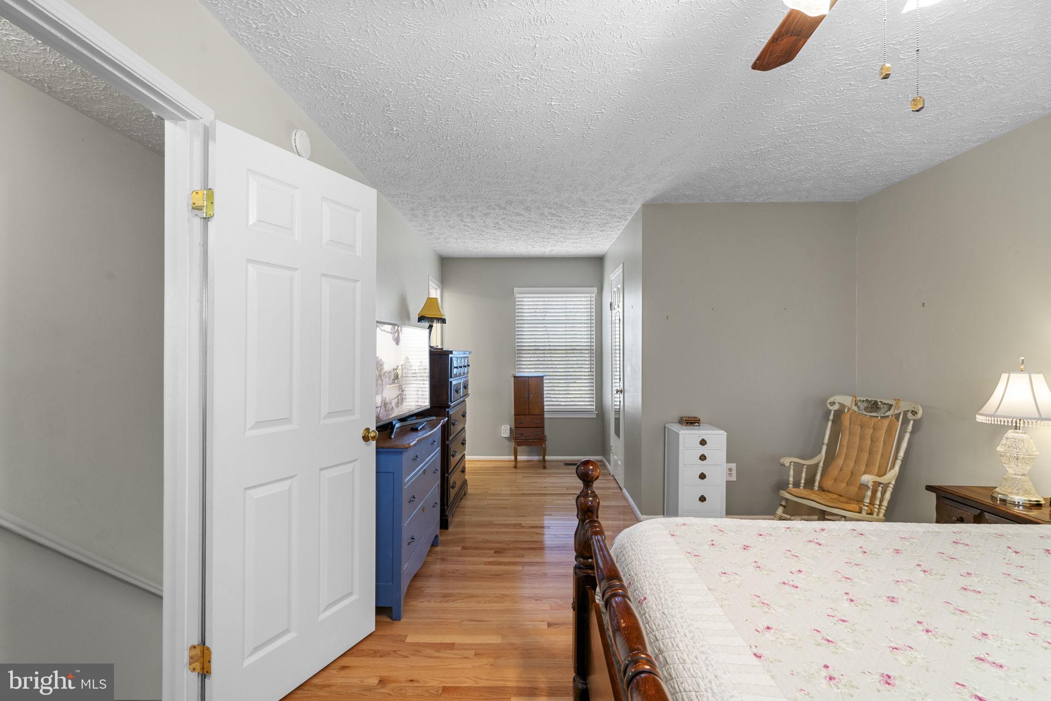 COLONY WOODS - Residential