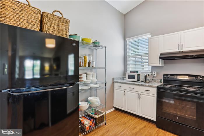 CHURCHILL TOWN SECTOR - Residential Lease