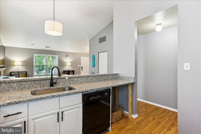 CHURCHILL TOWN SECTOR - Residential Lease