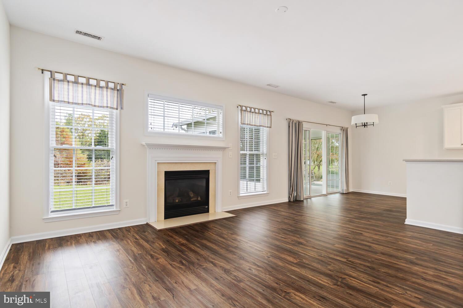 EASTON CLUB EAST - Residential