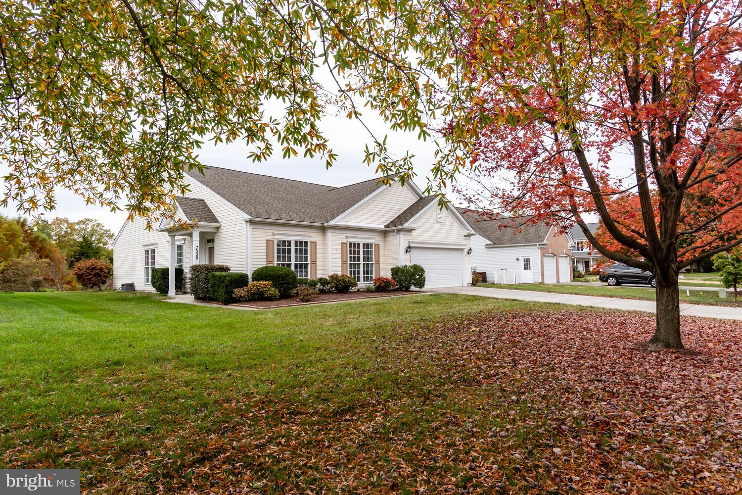 EASTON CLUB EAST - Residential