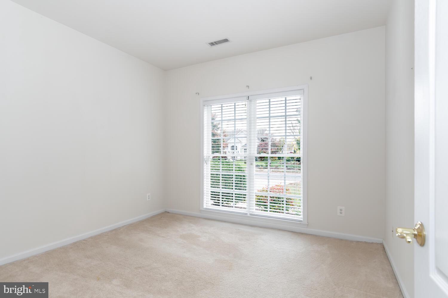 EASTON CLUB EAST - Residential