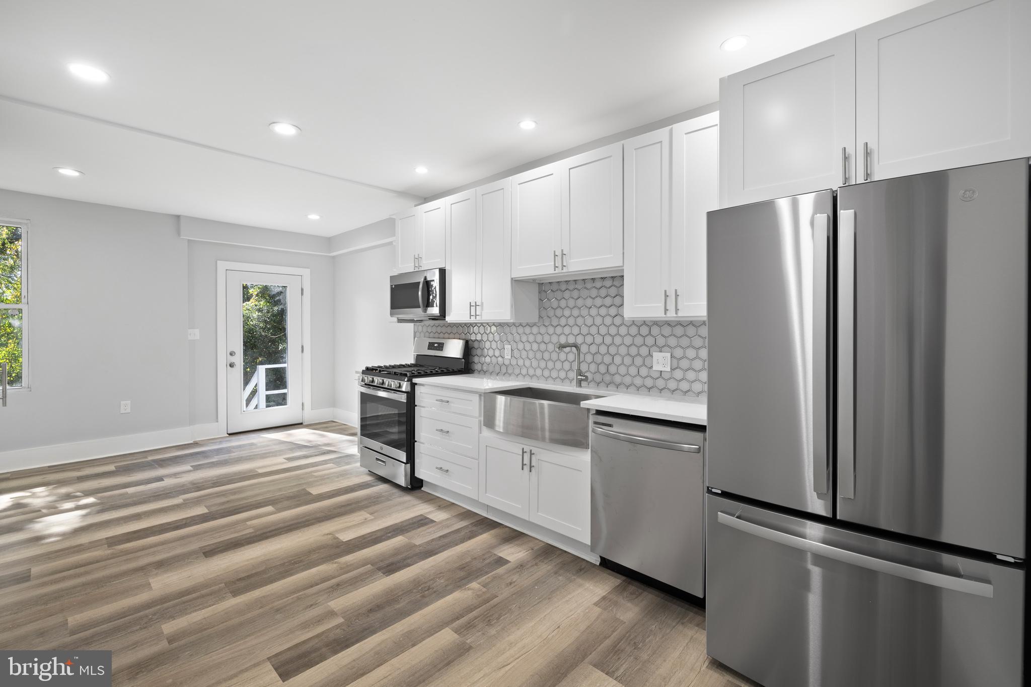 WINSTON GOVANS - Residential