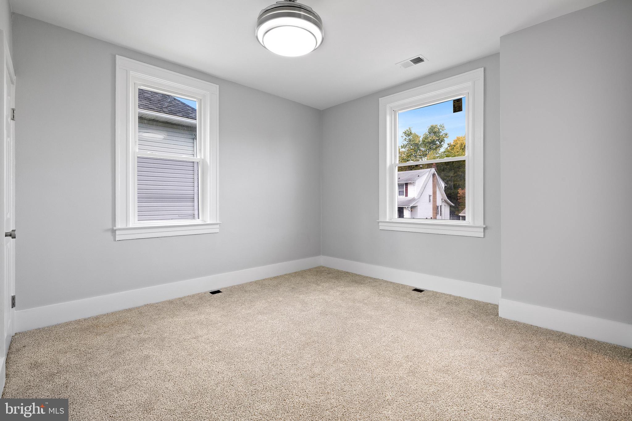 WINSTON GOVANS - Residential