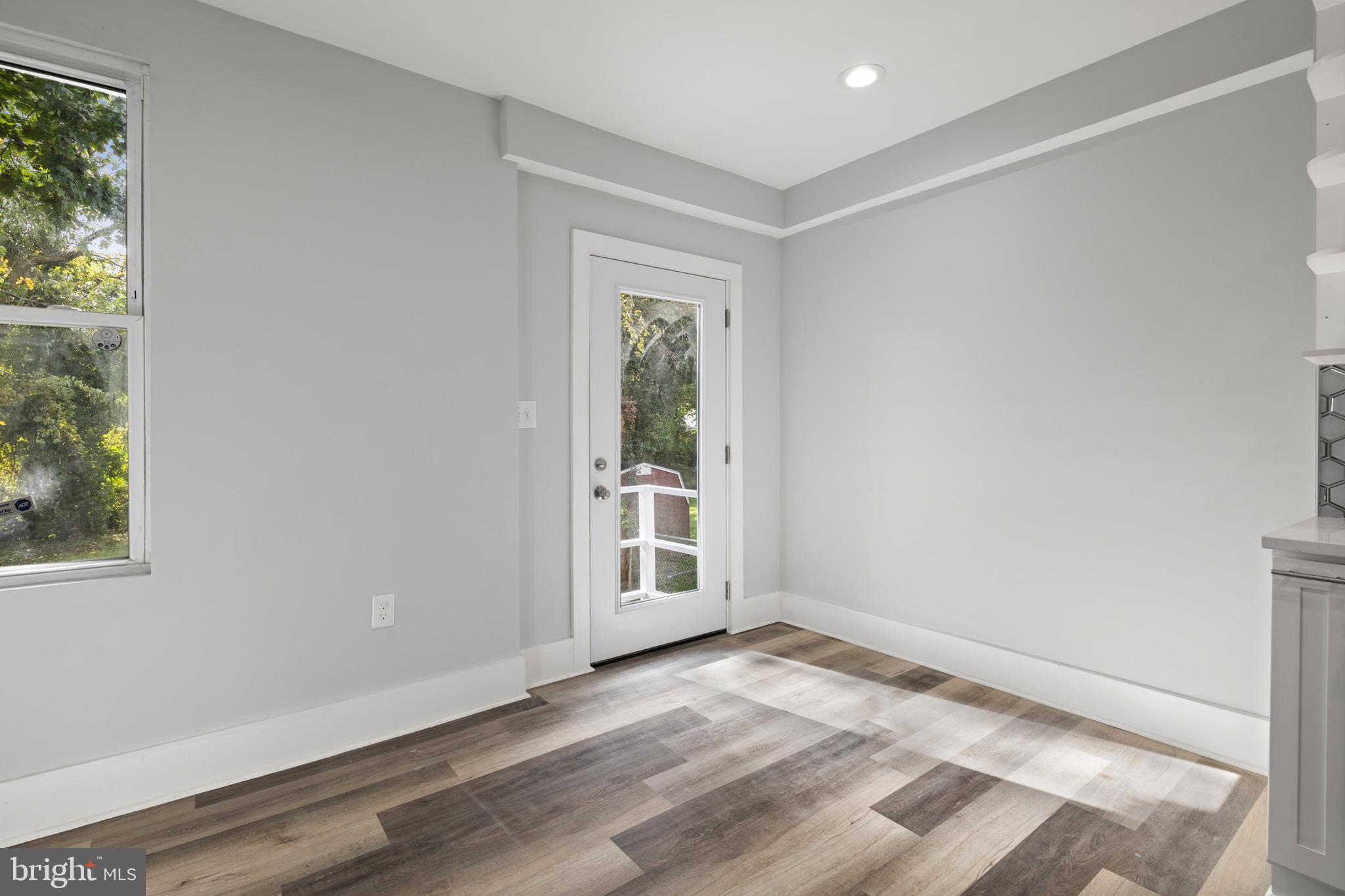 WINSTON GOVANS - Residential