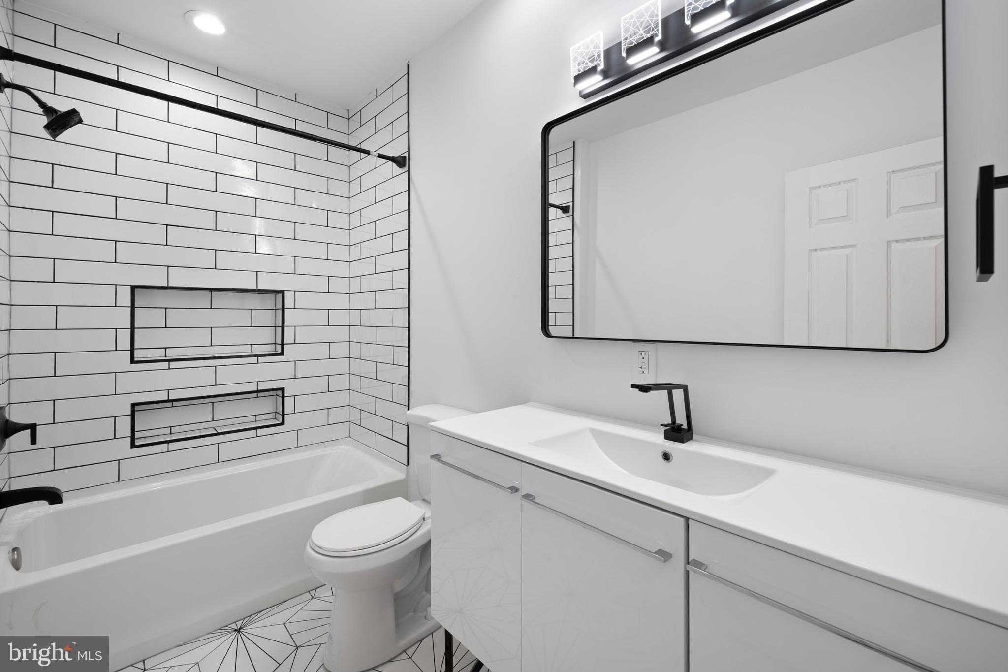 WINSTON GOVANS - Residential