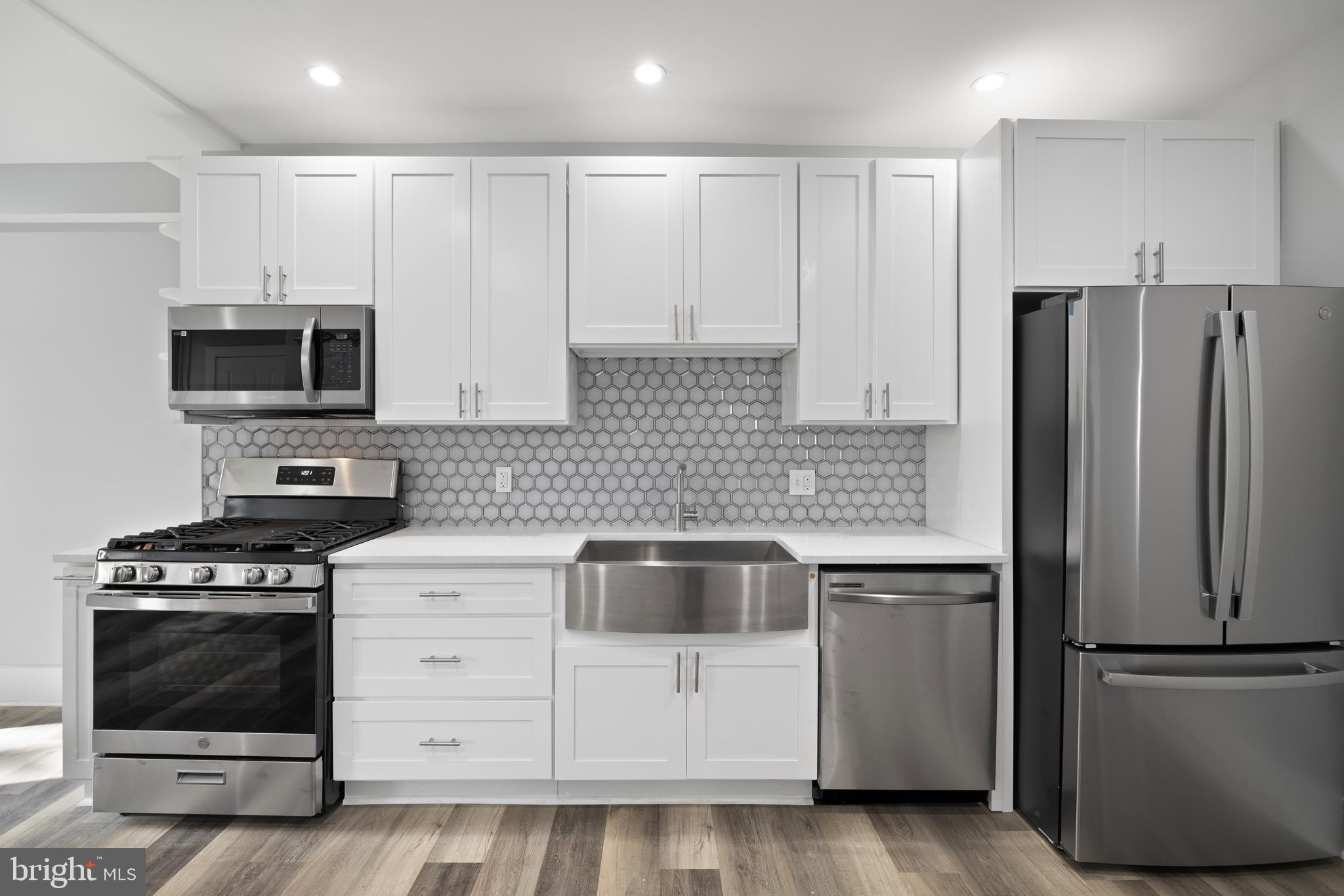 WINSTON GOVANS - Residential