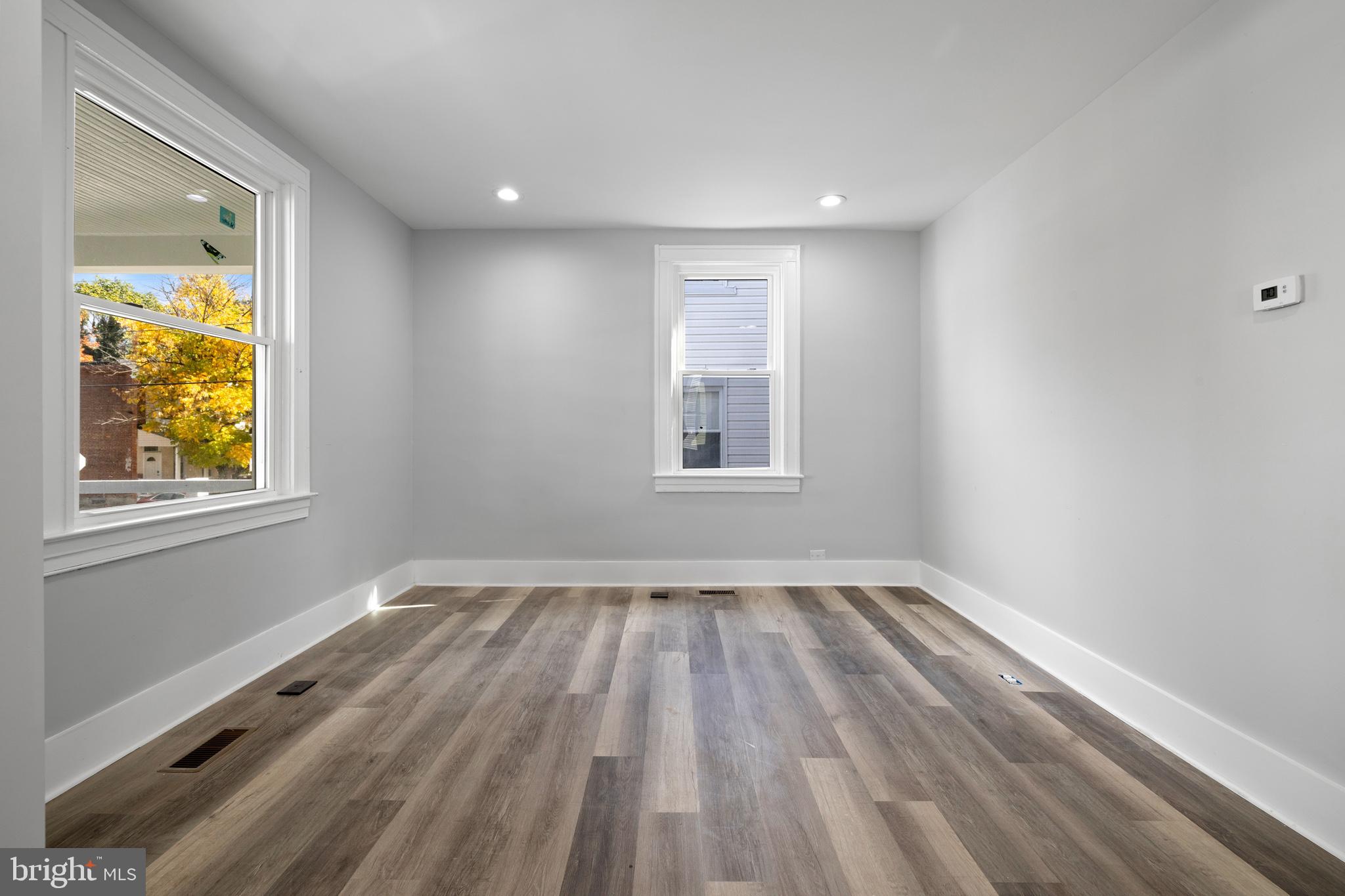 WINSTON GOVANS - Residential