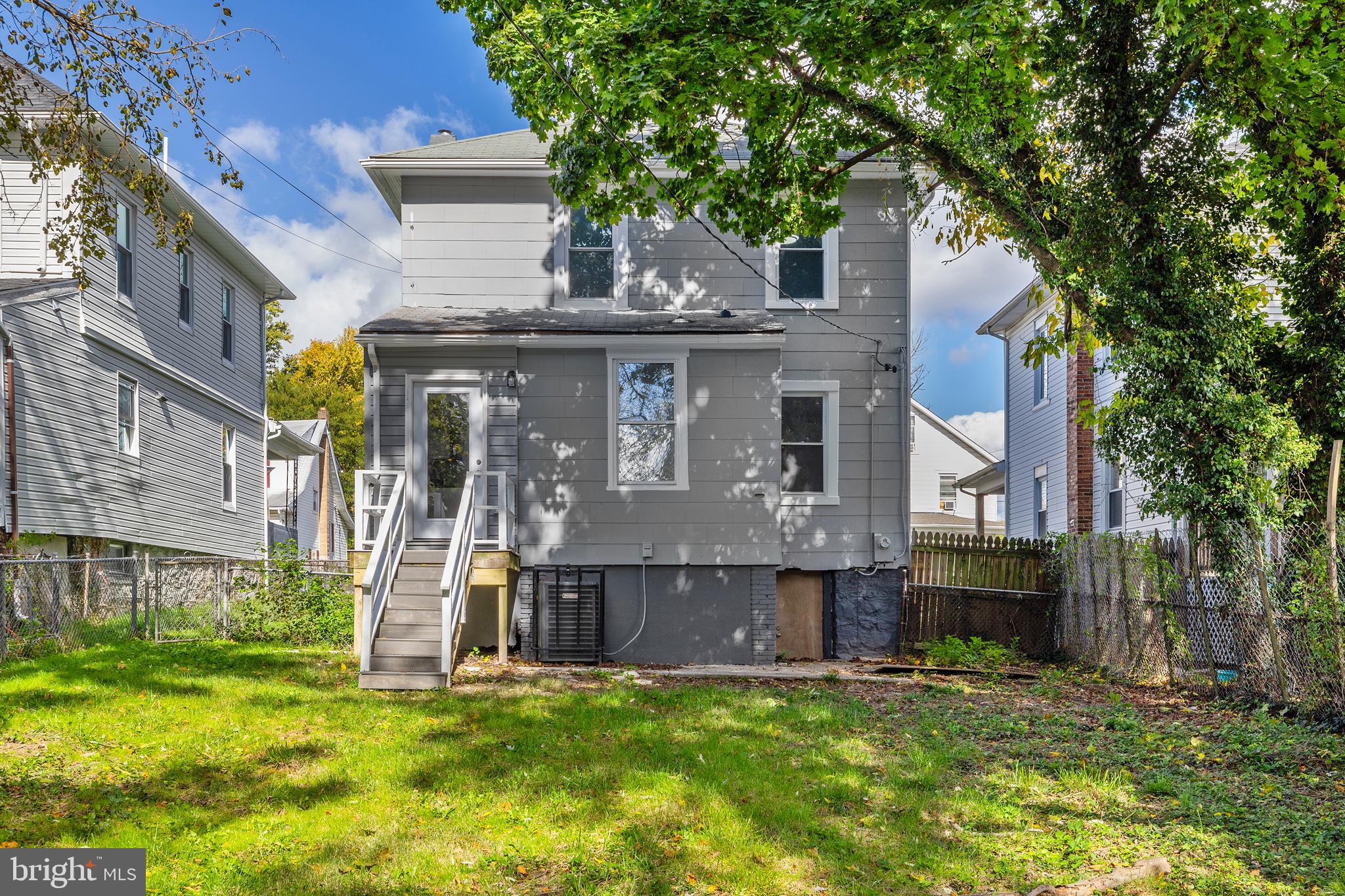 WINSTON GOVANS - Residential