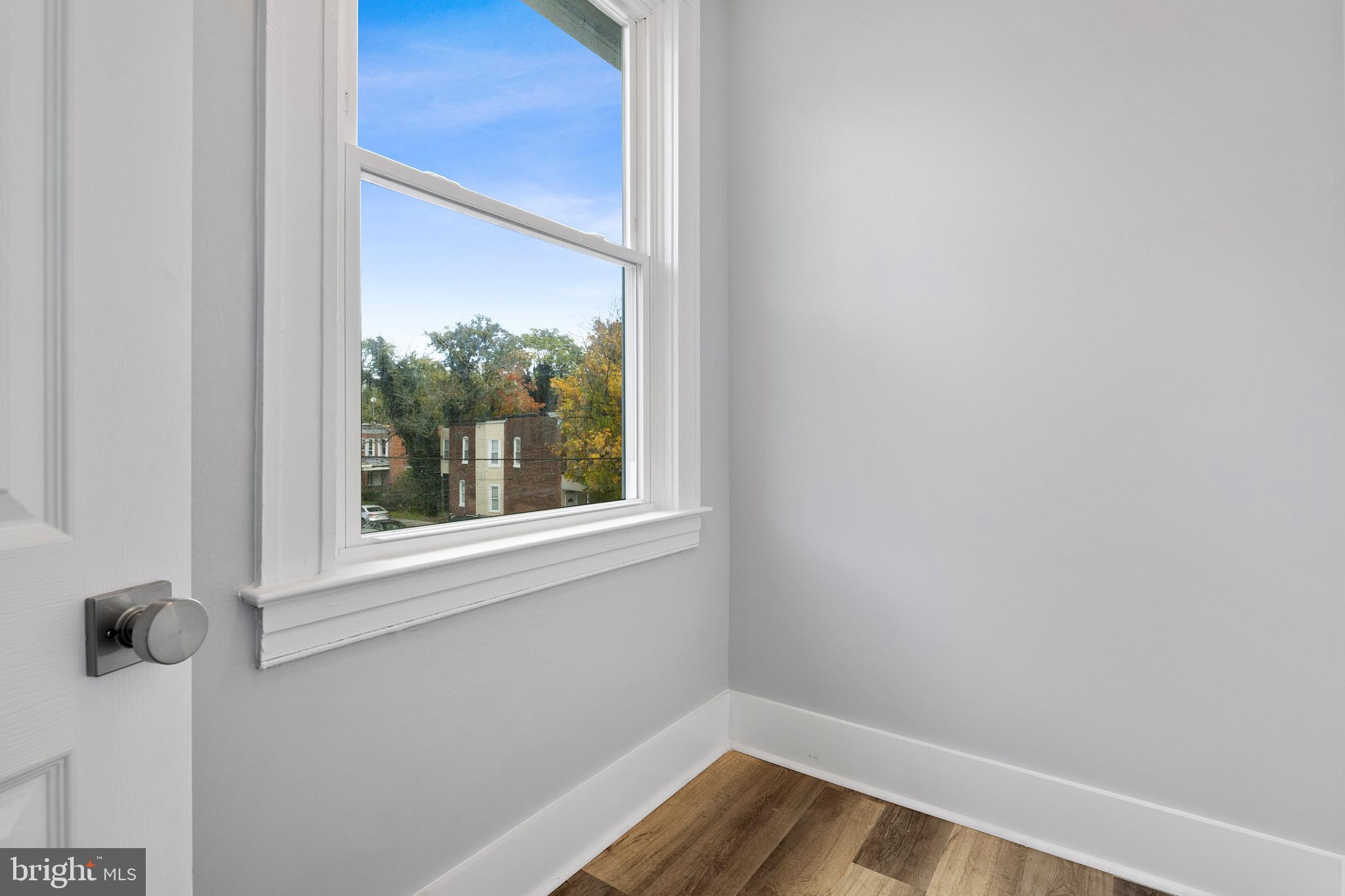 WINSTON GOVANS - Residential