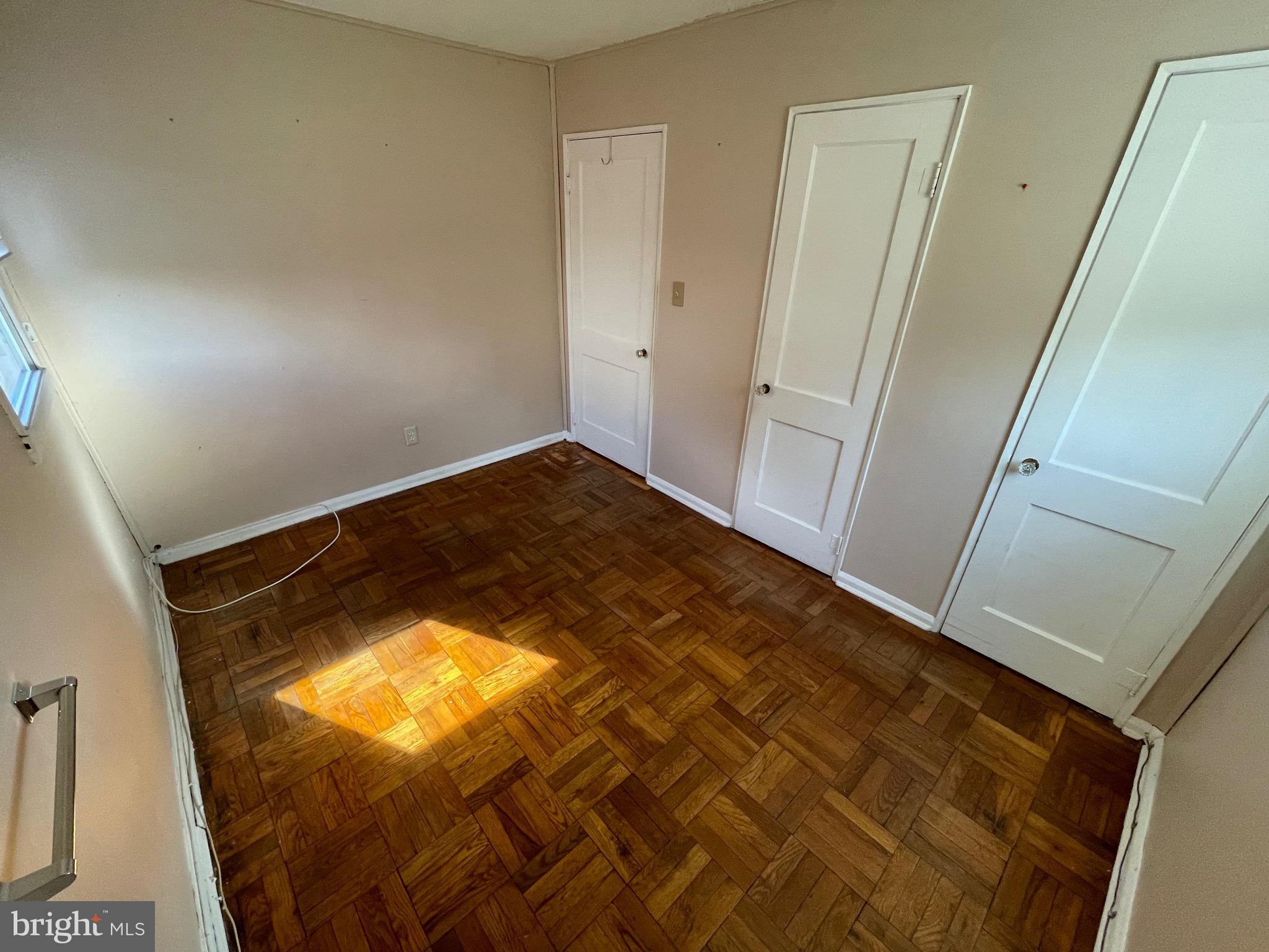 GLEN GARDENS - Residential