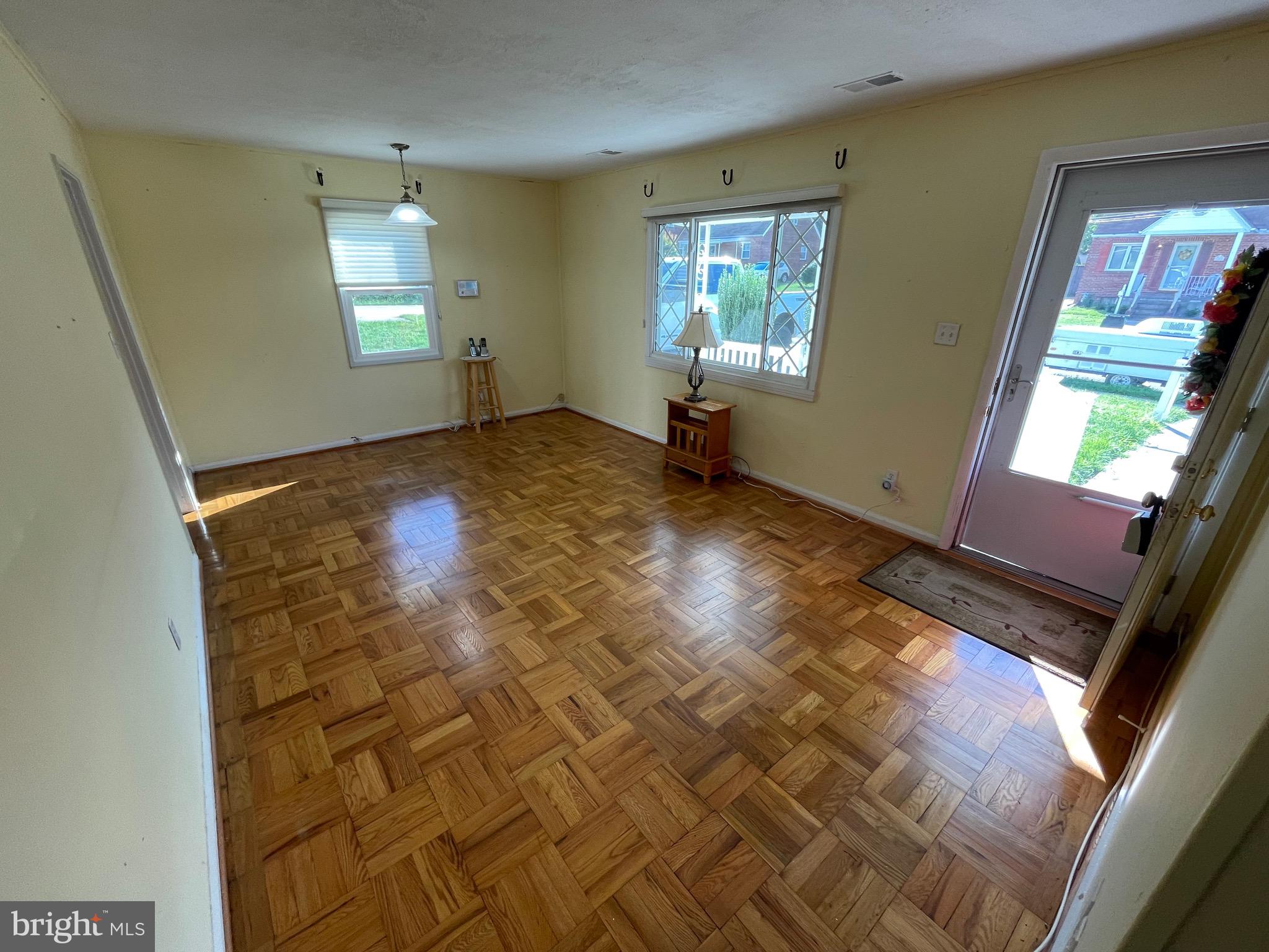 GLEN GARDENS - Residential