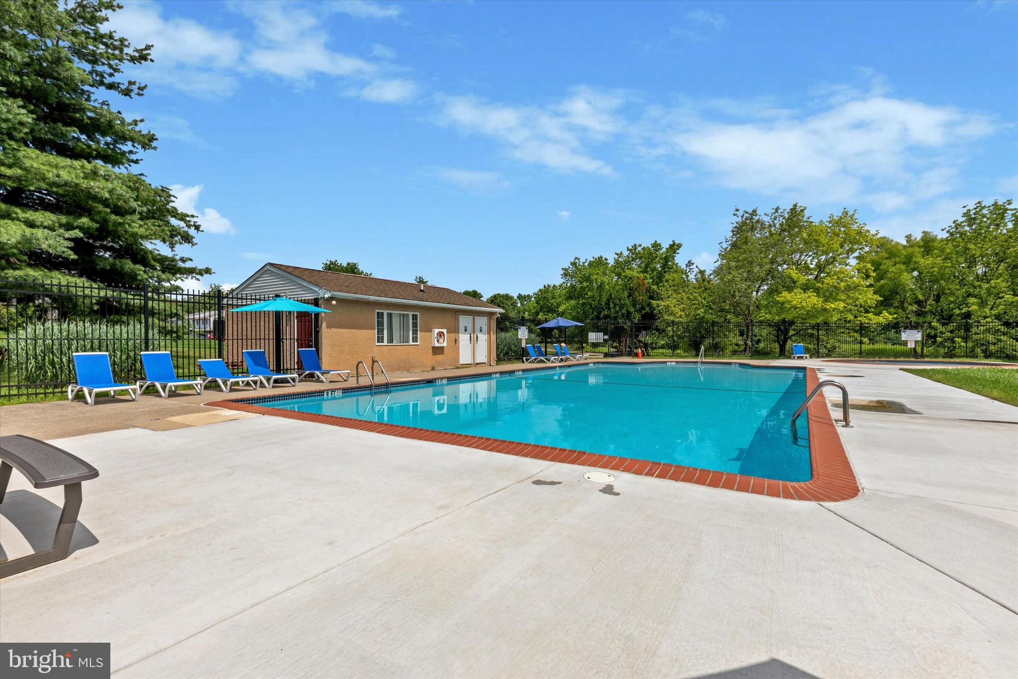 WHITPAIN HILLS - Residential