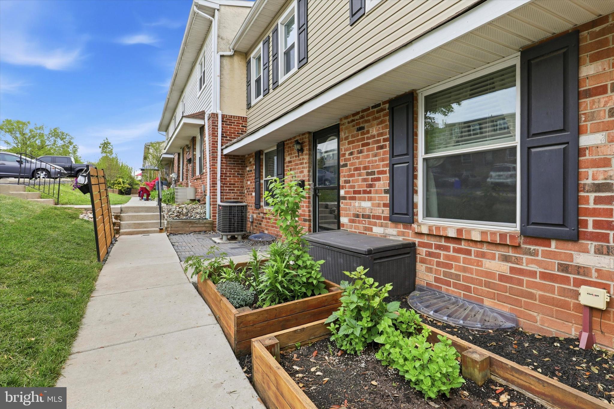WHITPAIN HILLS - Residential