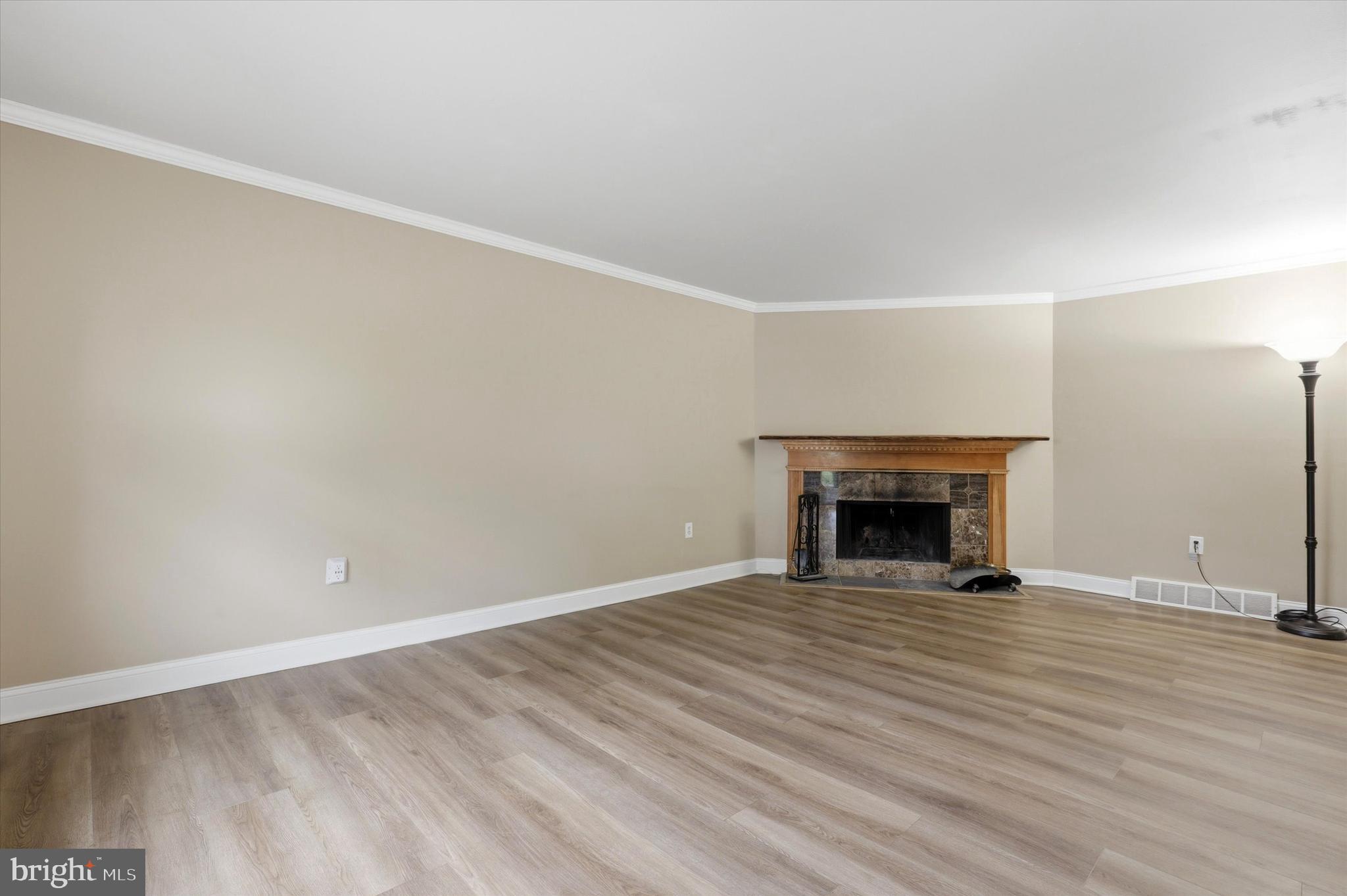WHITPAIN HILLS - Residential