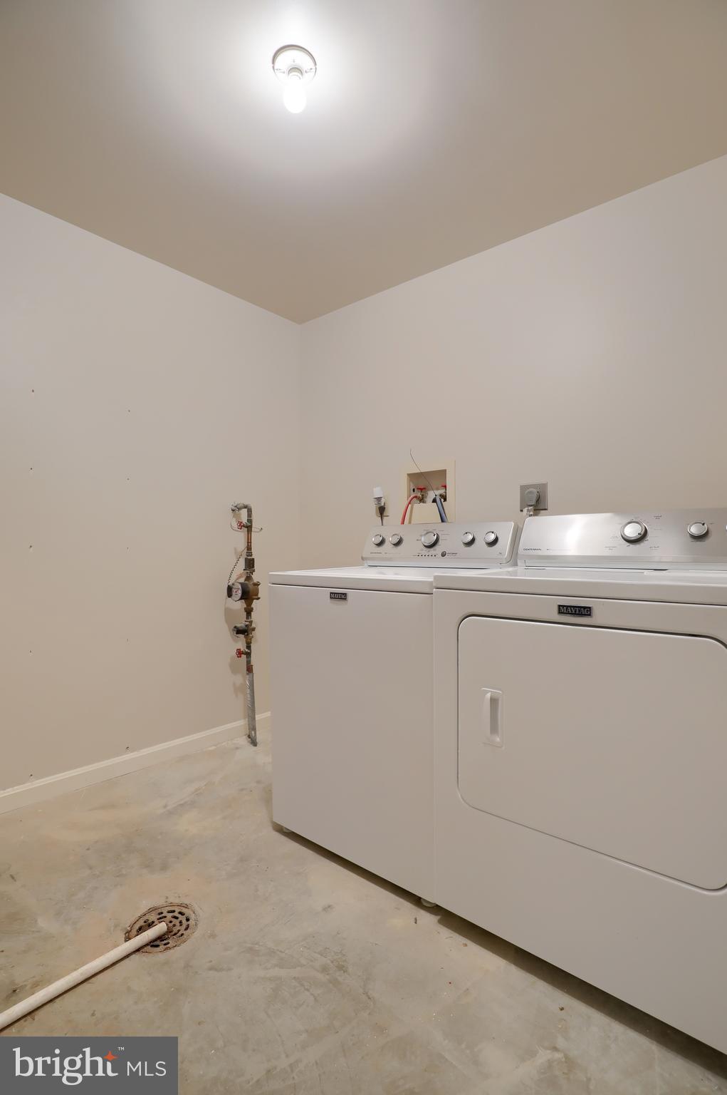 CHAMBERS CROSSING - Residential